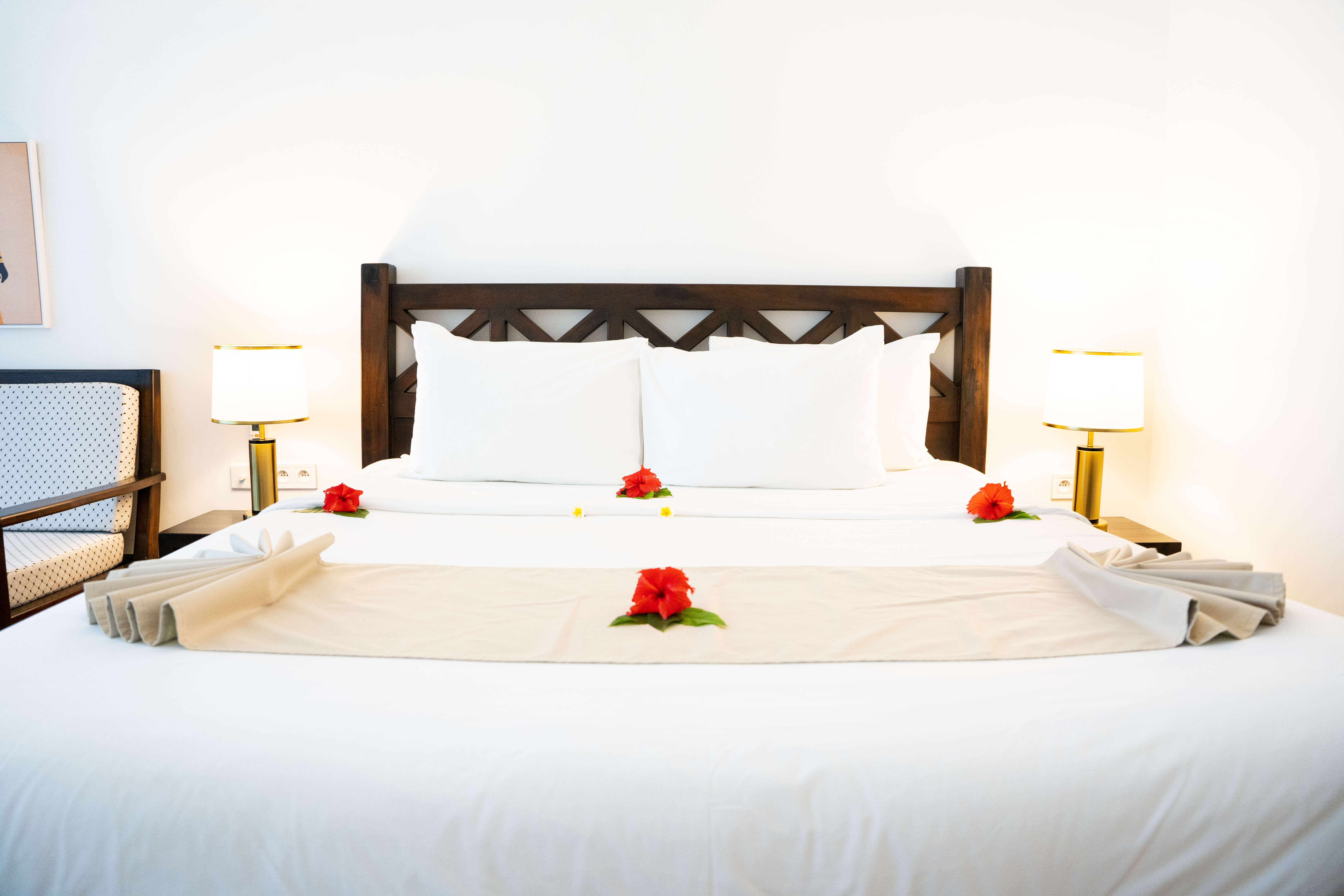 Double Deluxe One Bed