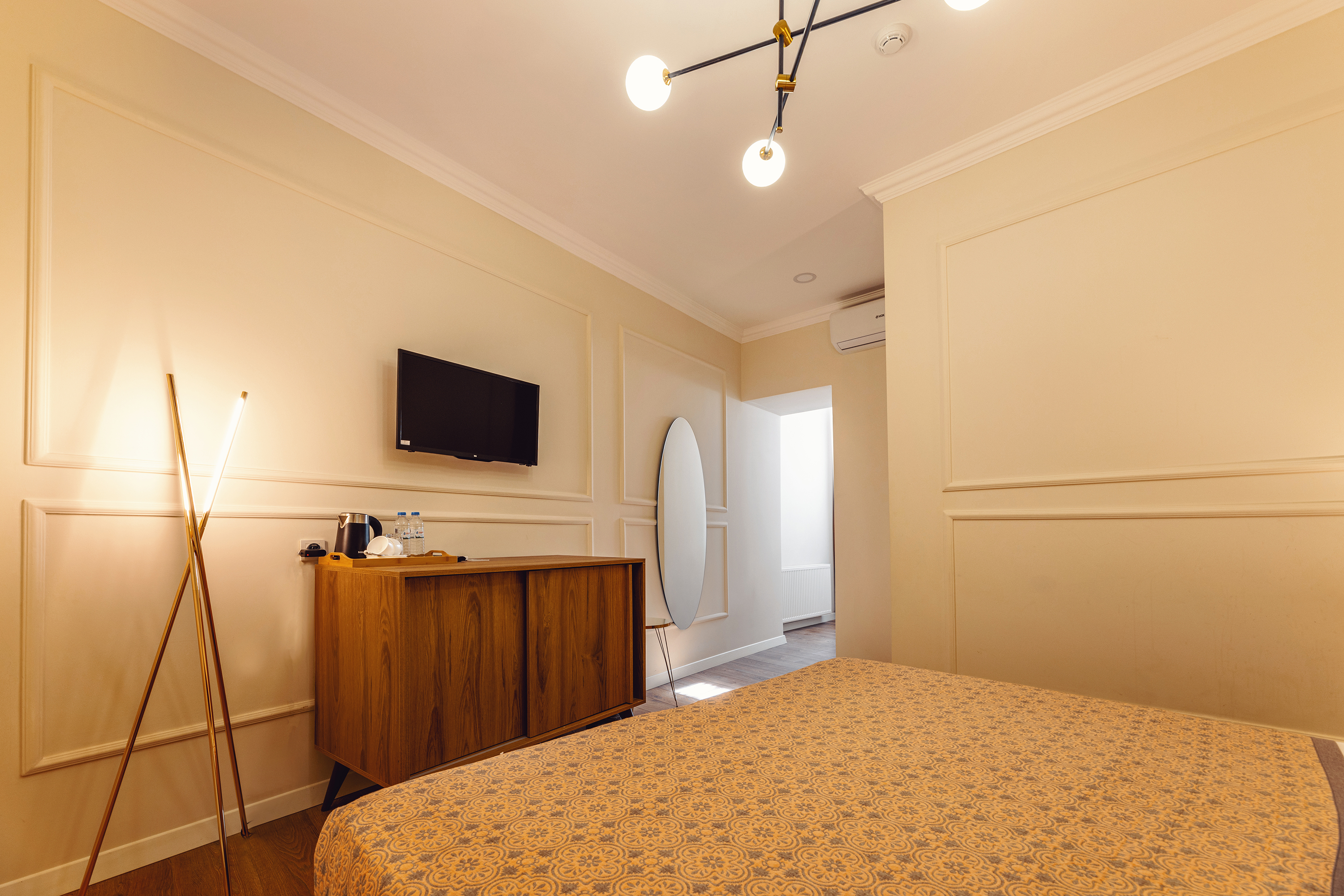 Double or Twin Standard