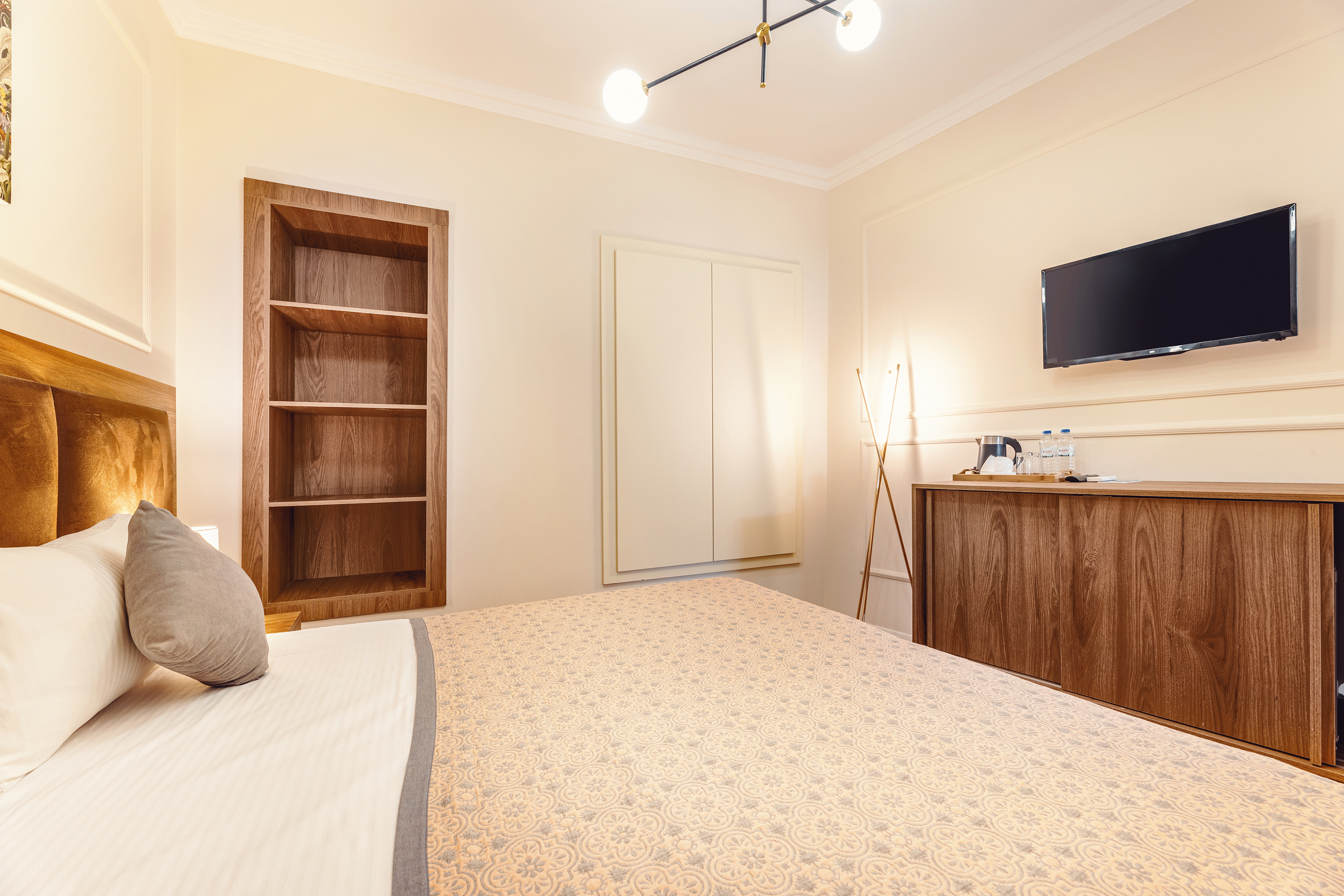 Double or Twin Standard