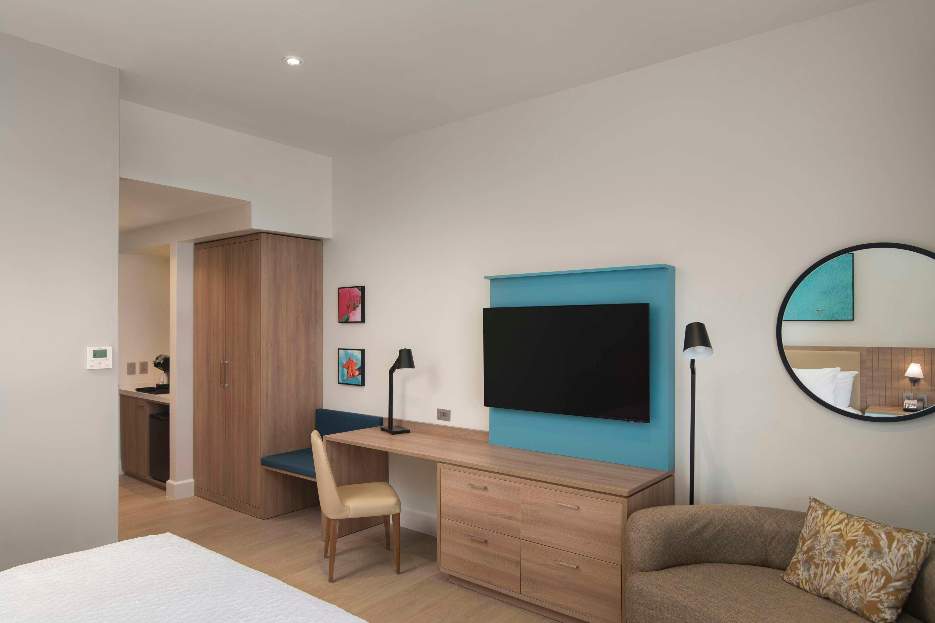 Double Ocean Front King Bed