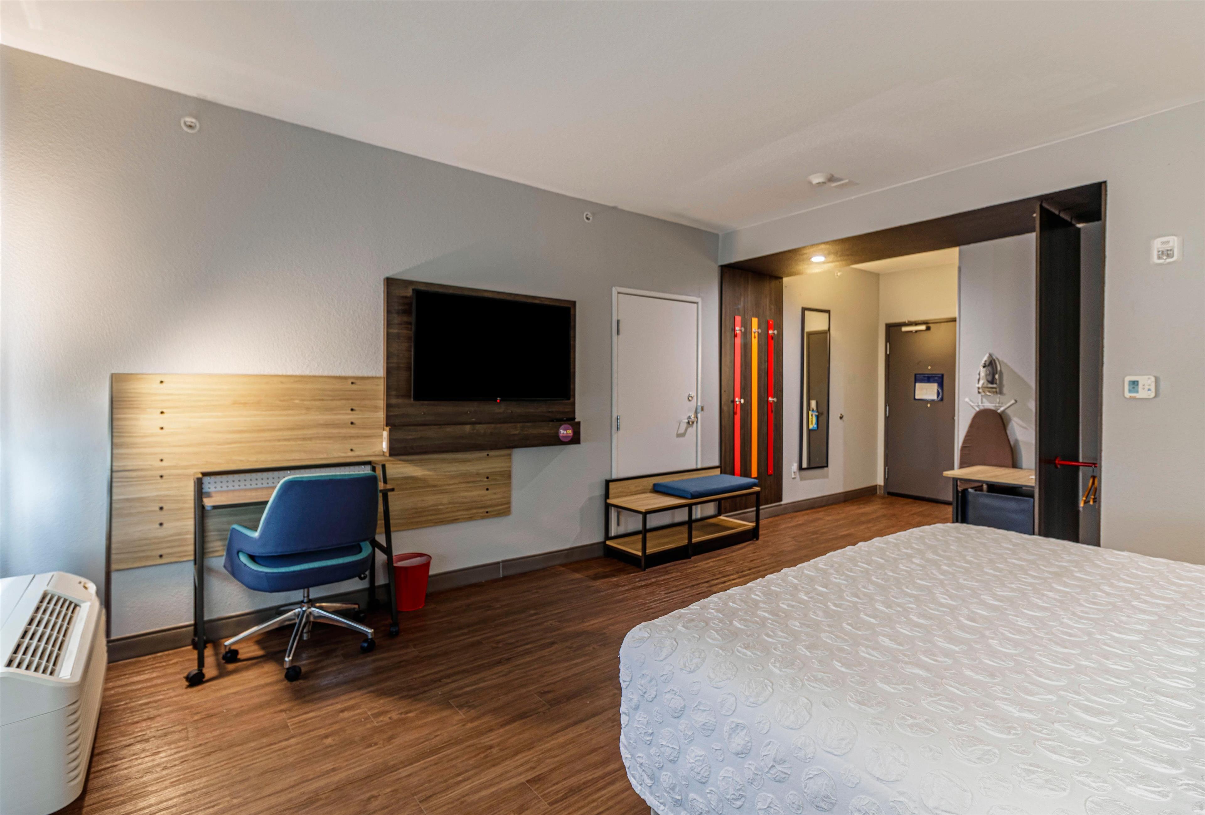 Double Accessible King Size Bed