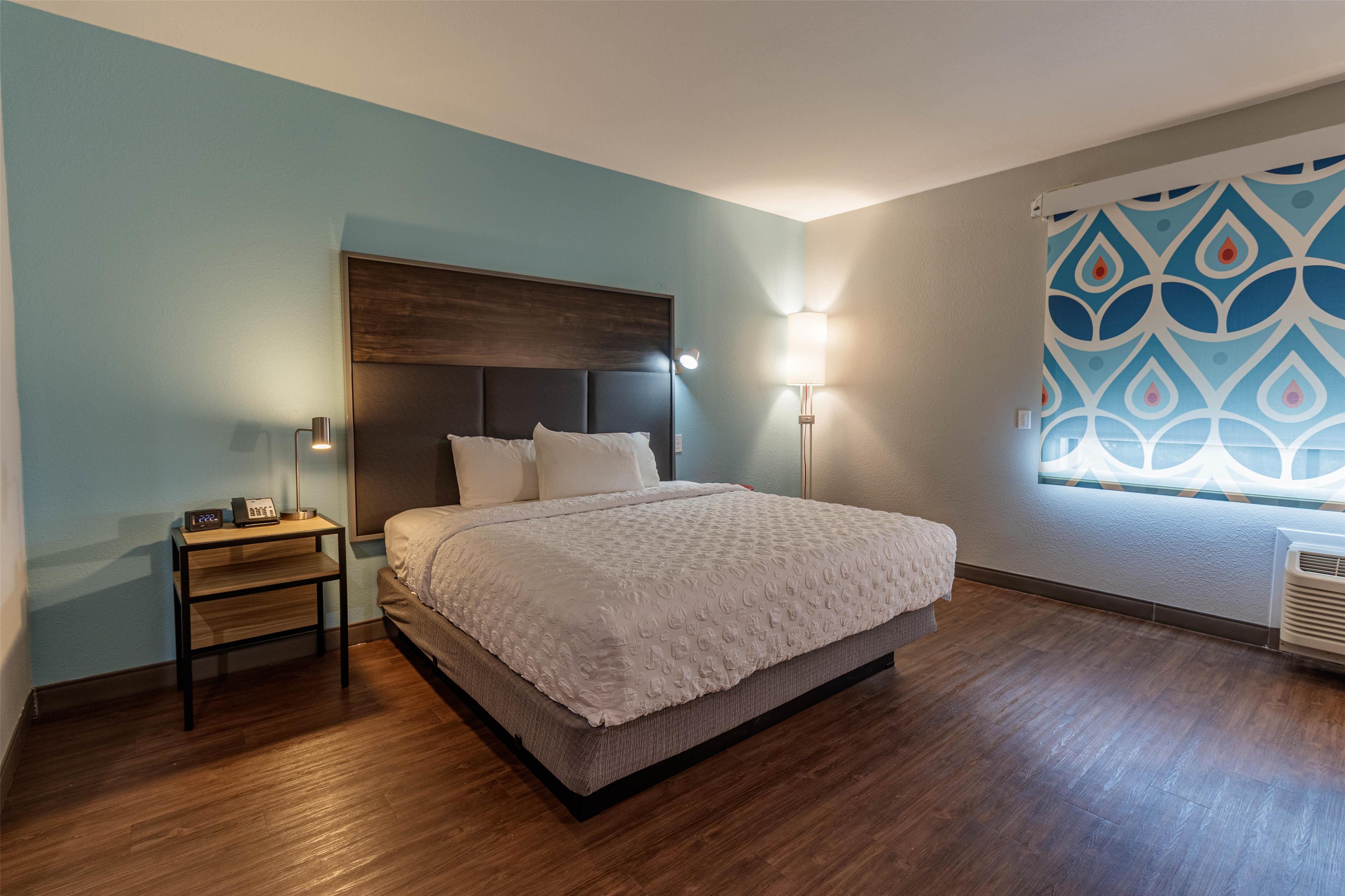 Double Accessible King Size Bed