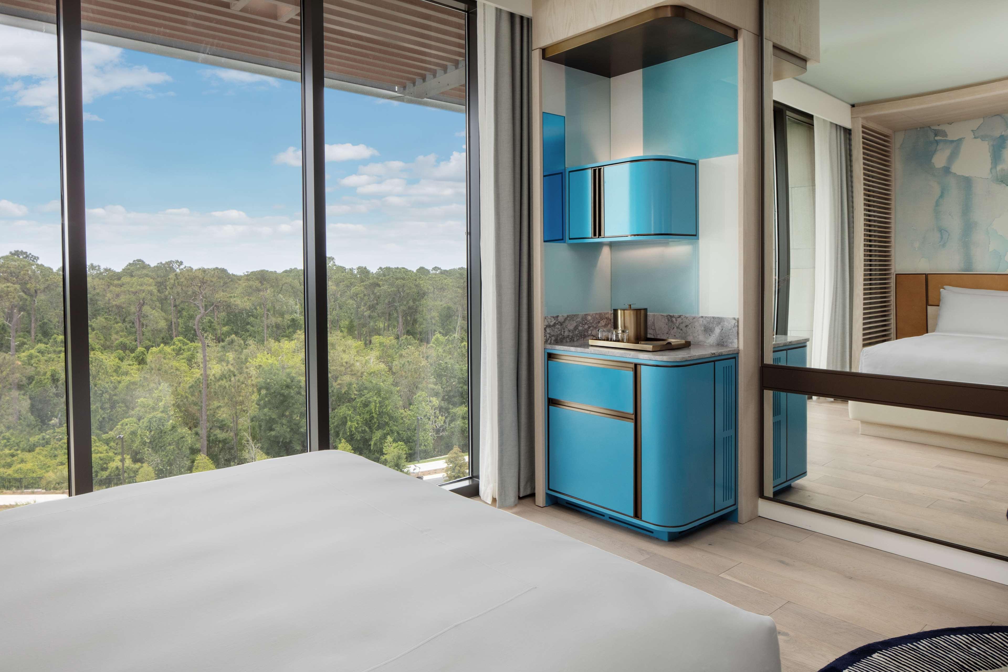 Double Accessible with Views