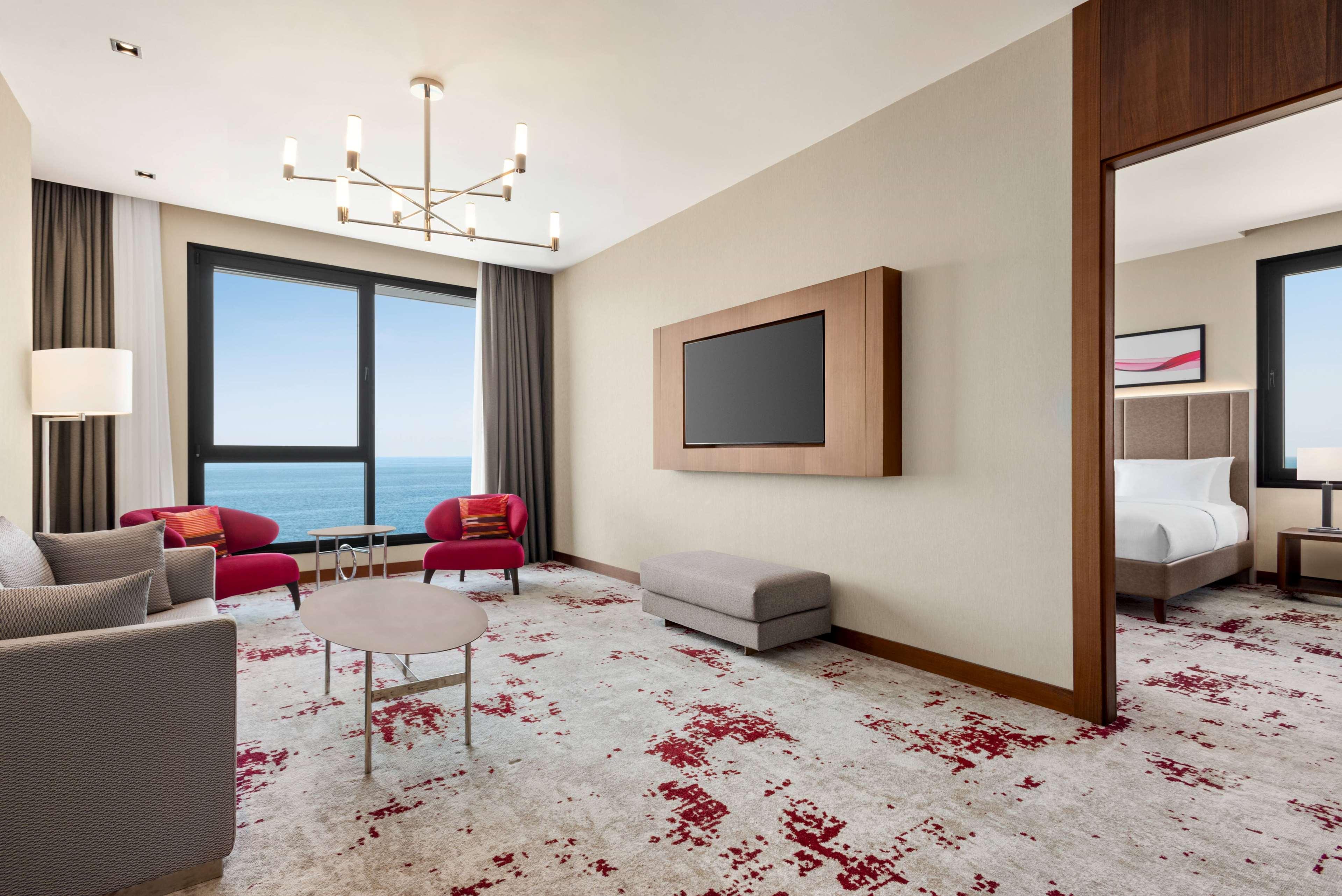 Suite Sea View King Bed