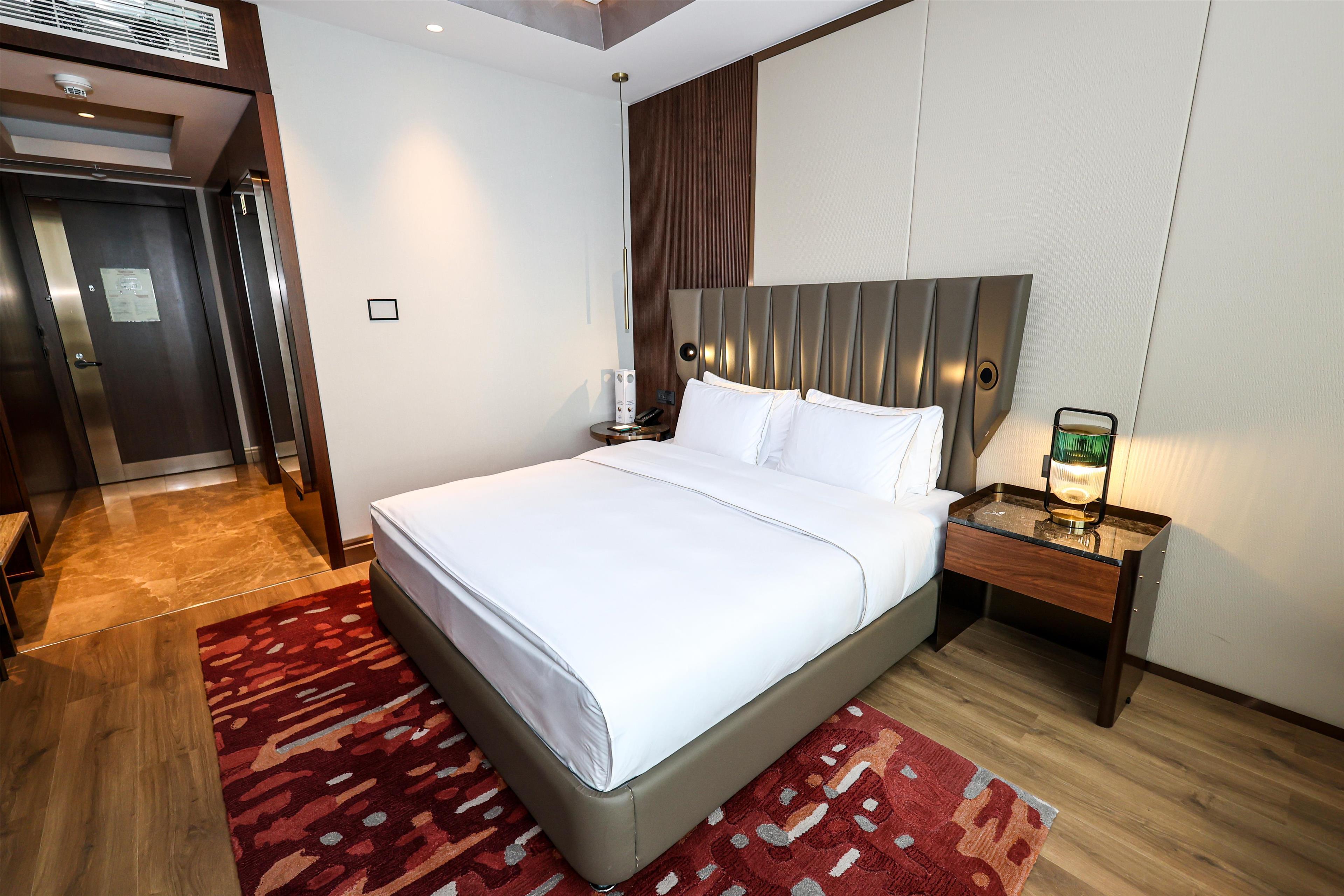 Double Executive King Bed