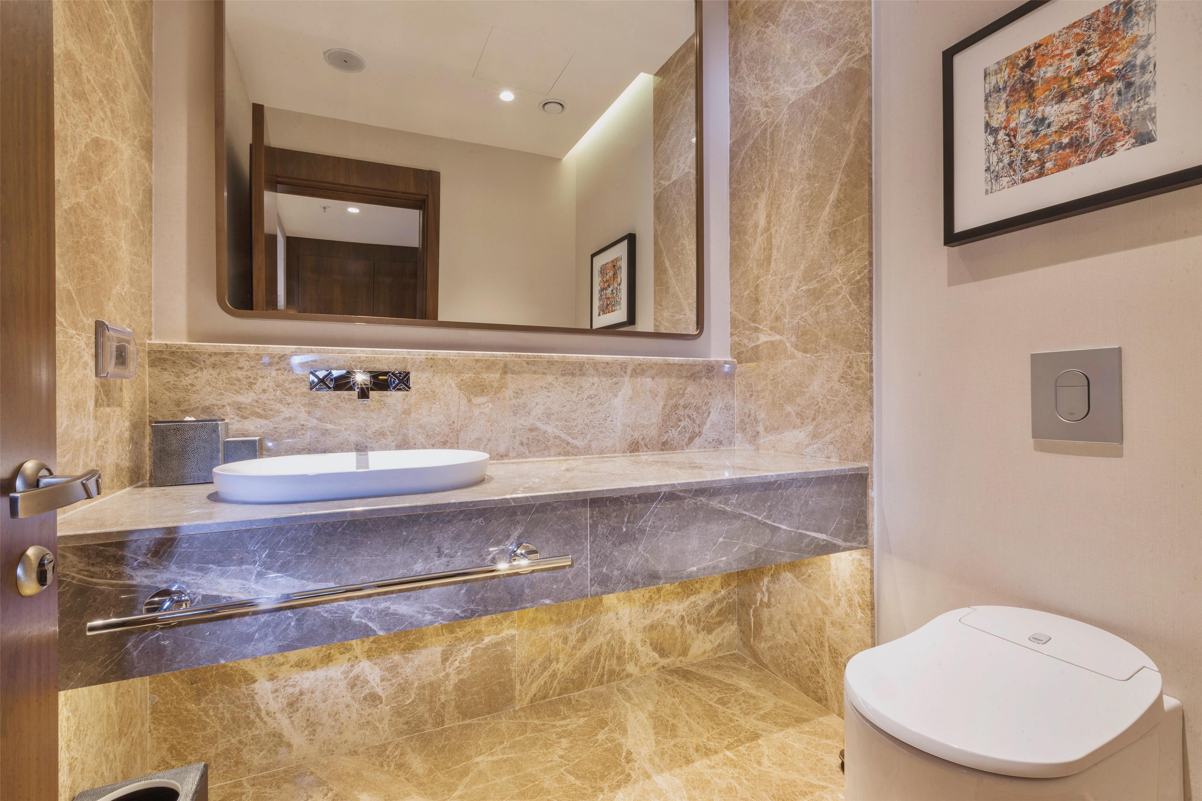 Suite Deluxe with Views