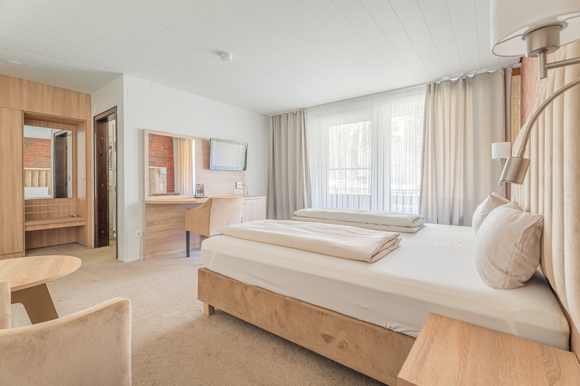 Double Deluxe Two Beds