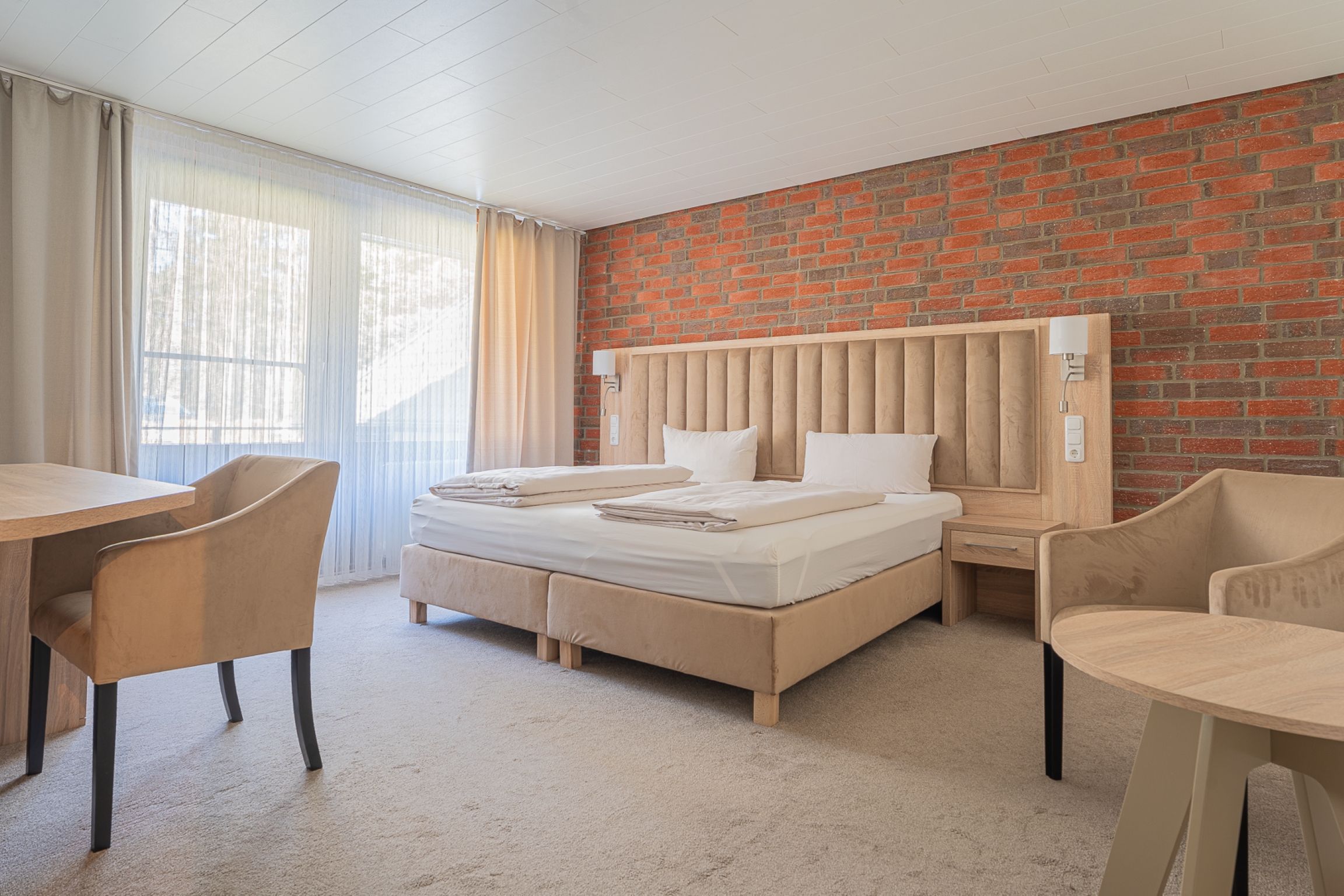 Double Deluxe Two Beds