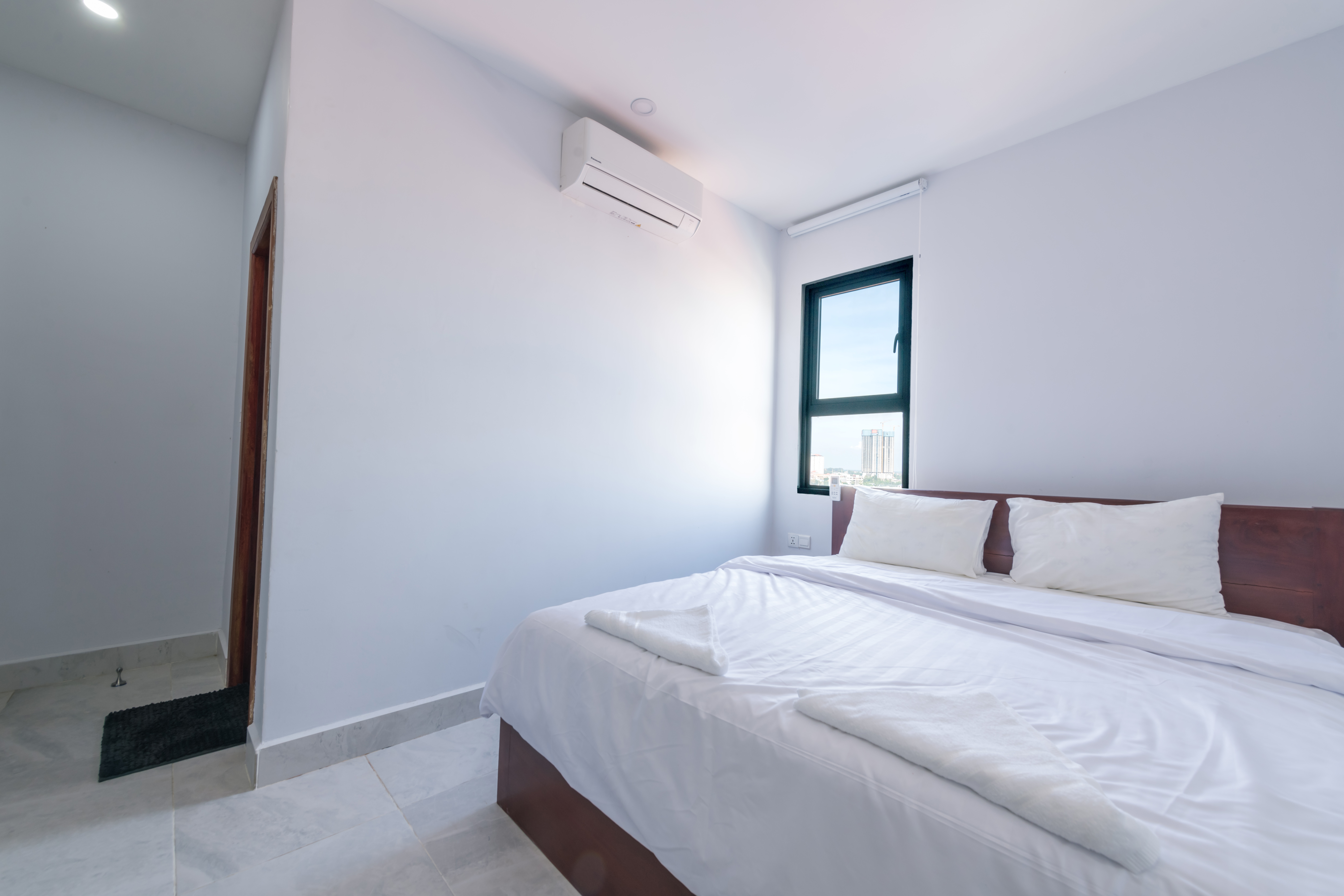 Double Deluxe One Bed