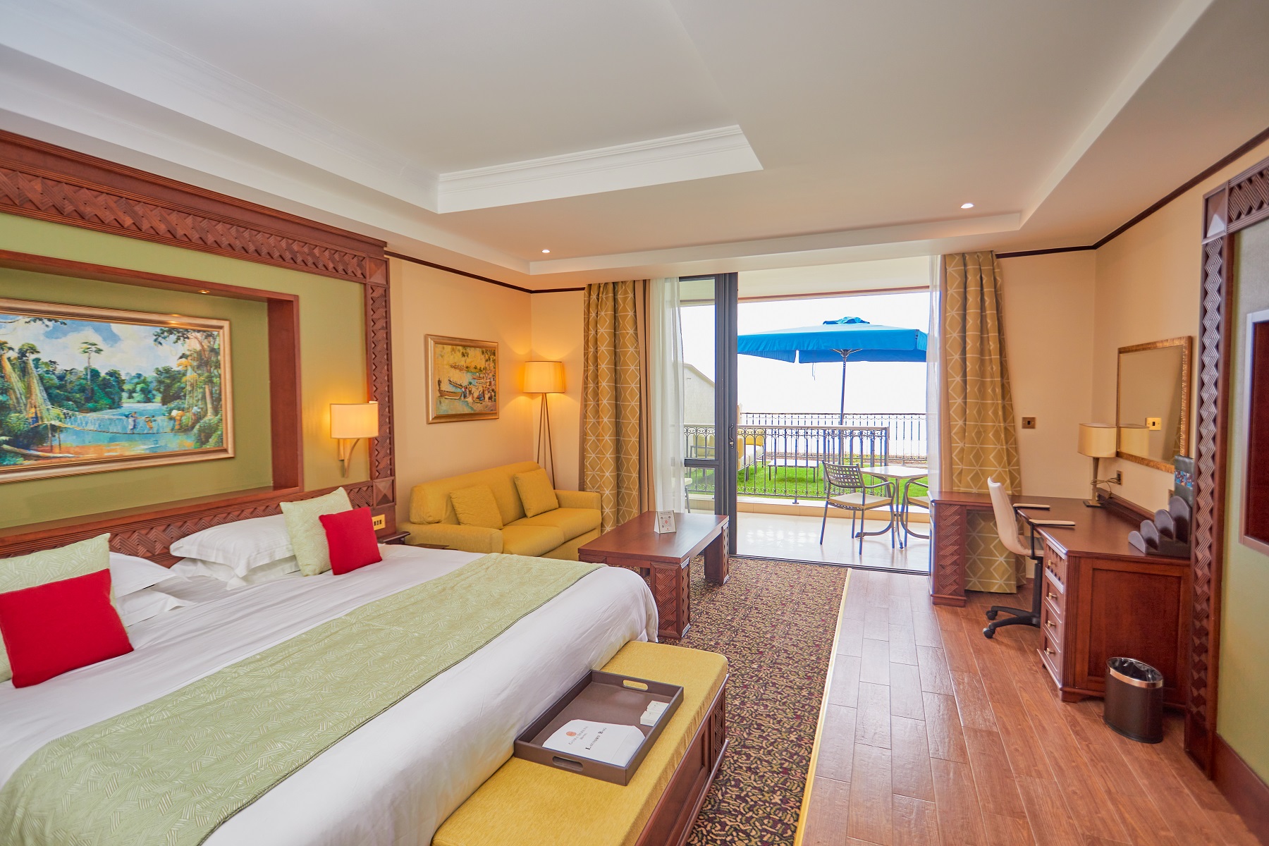 Double Deluxe Superior