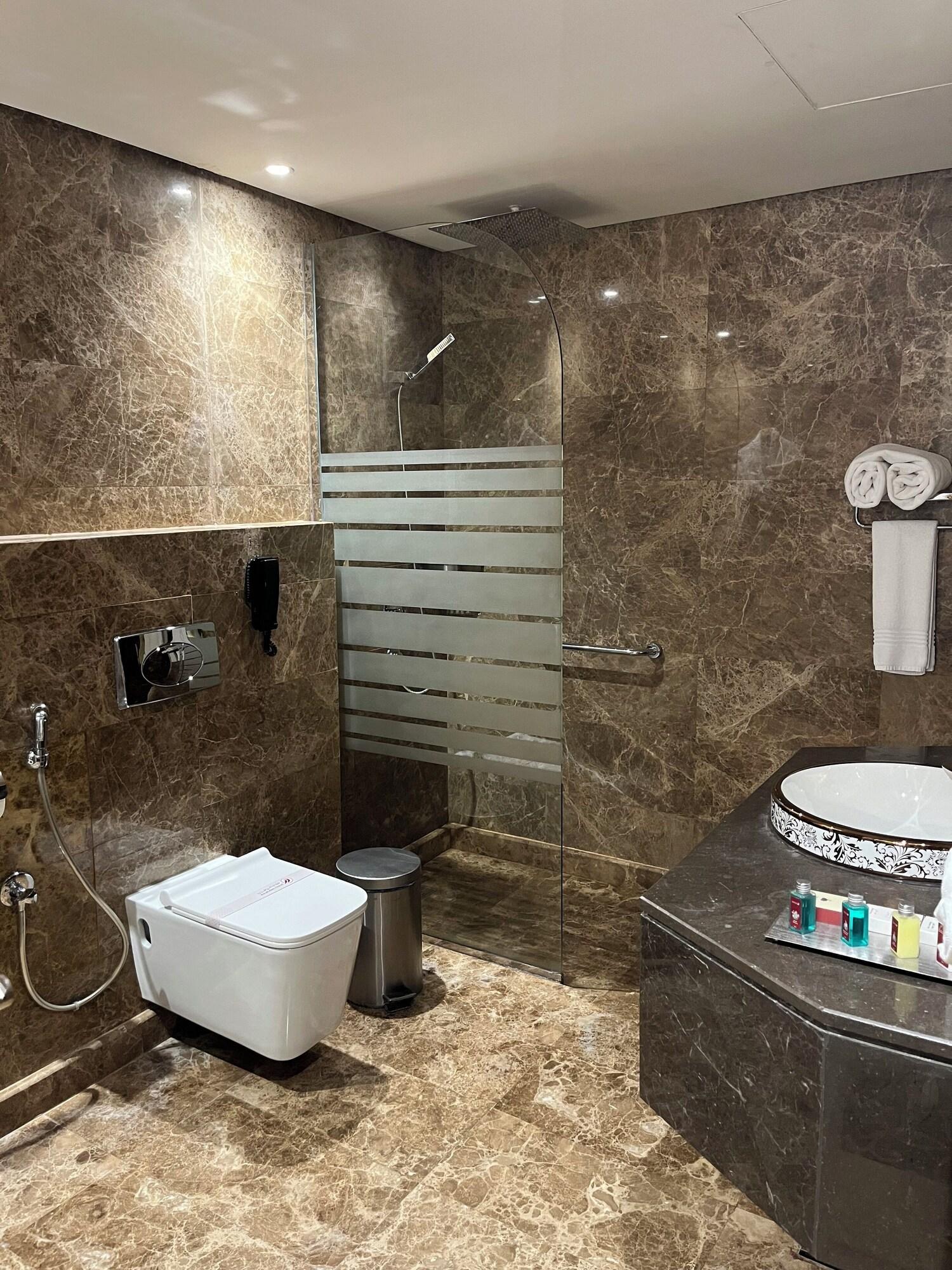 Double Classic King Bed