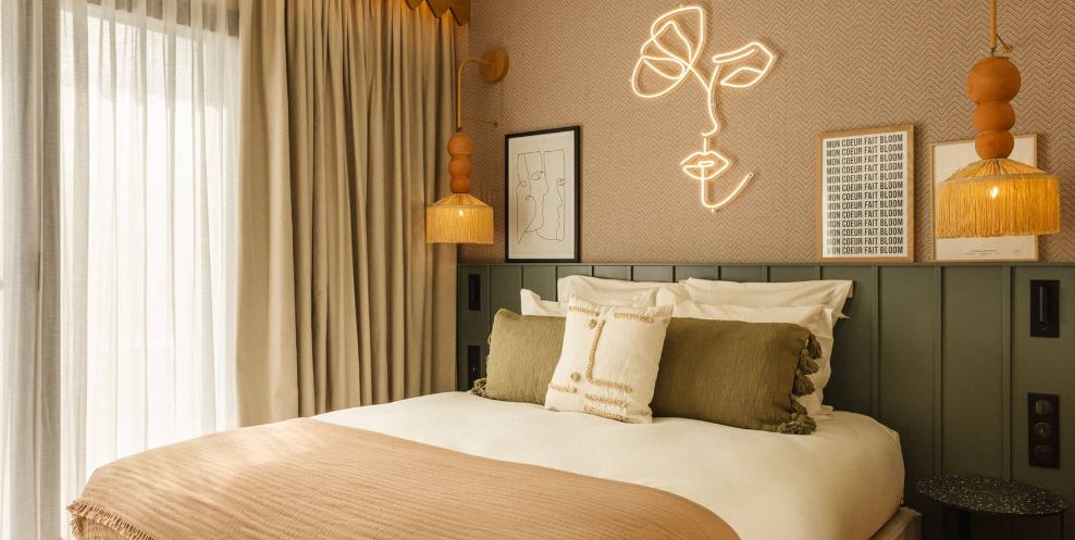 Twin Classic with Balcony