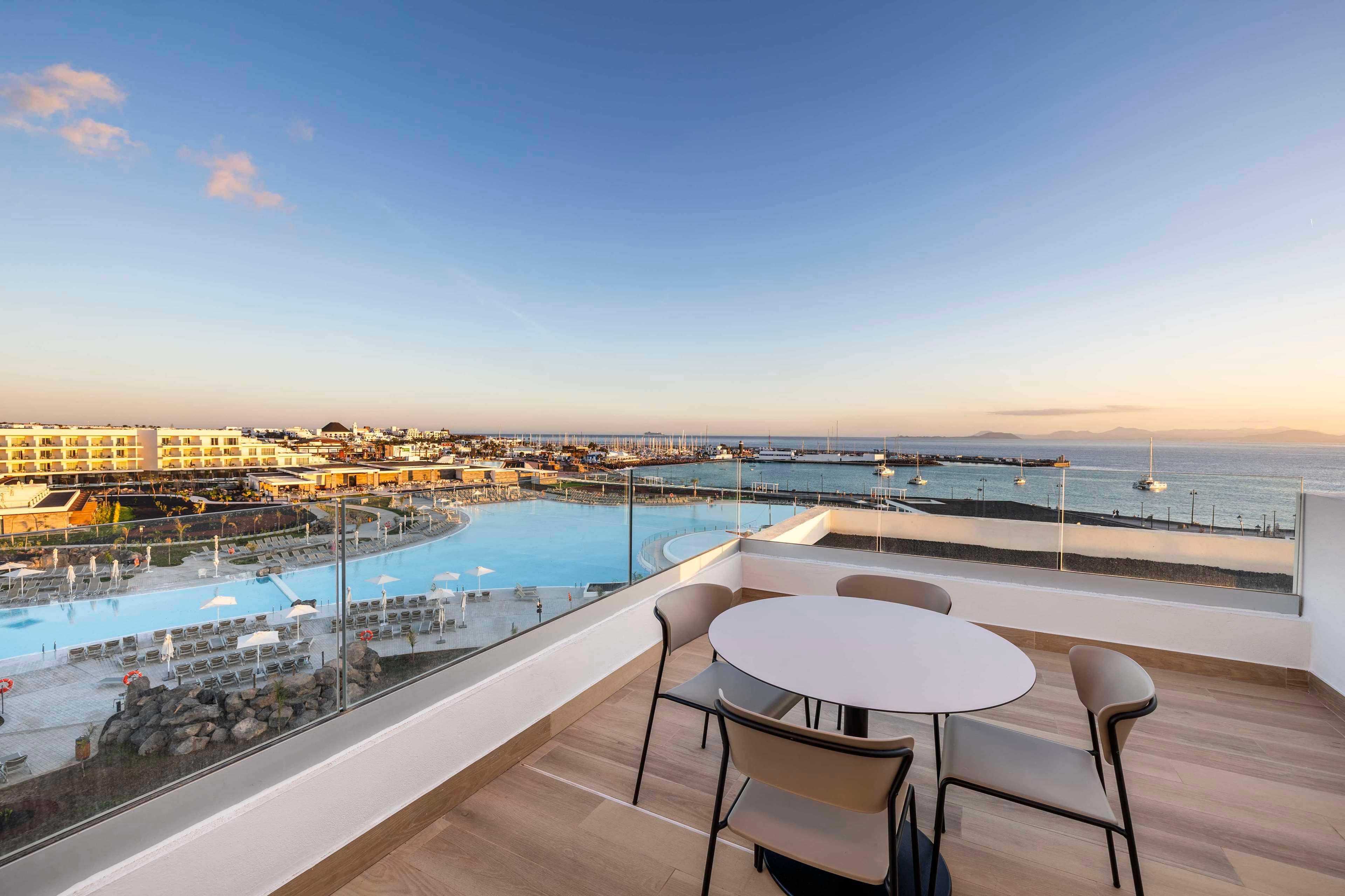 Room Superior Sea Front