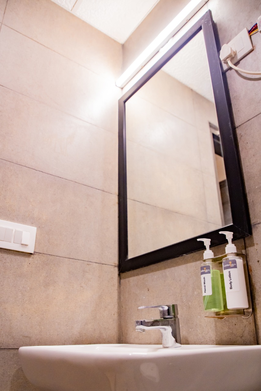 Double Queen Size Bed