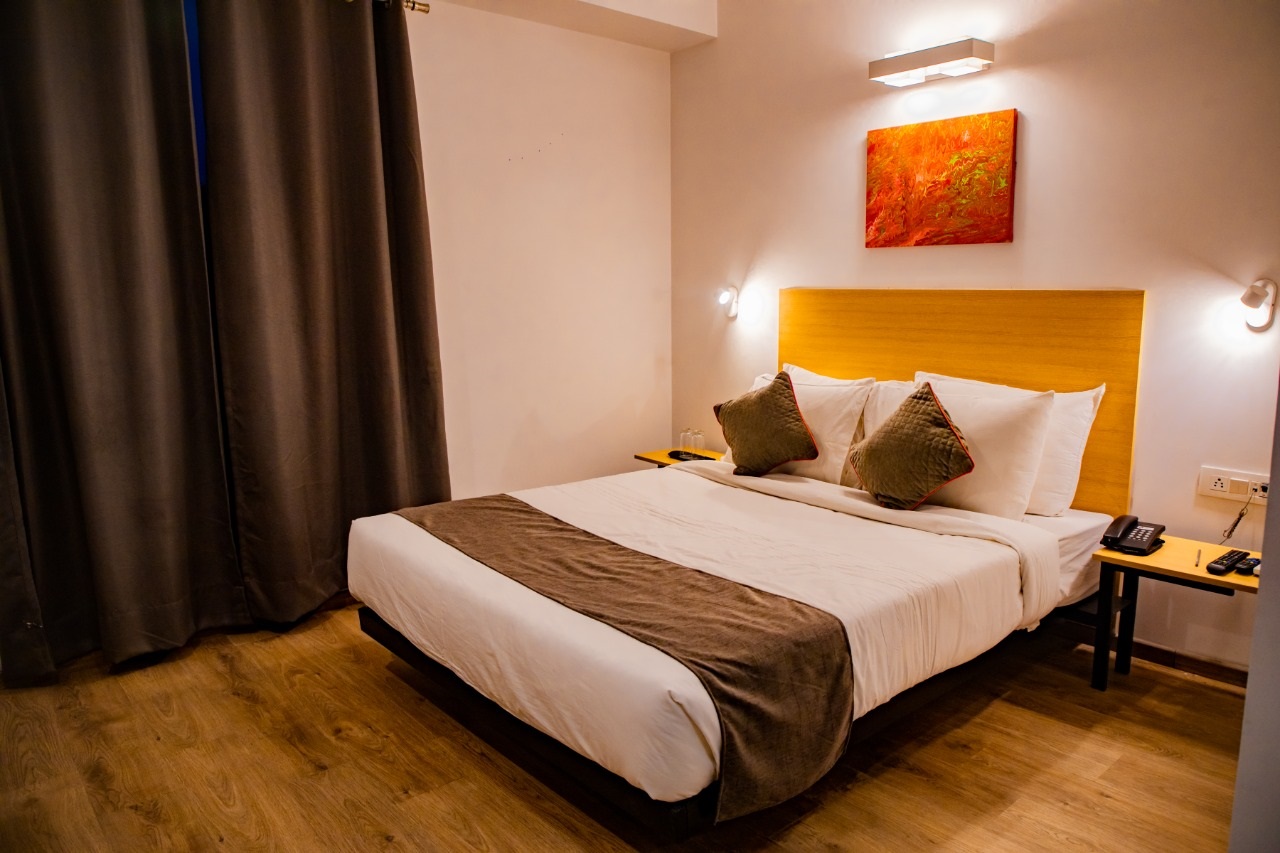 Double Queen Size Bed