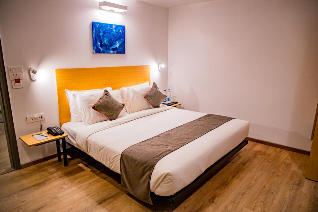 Double Queen Size Bed