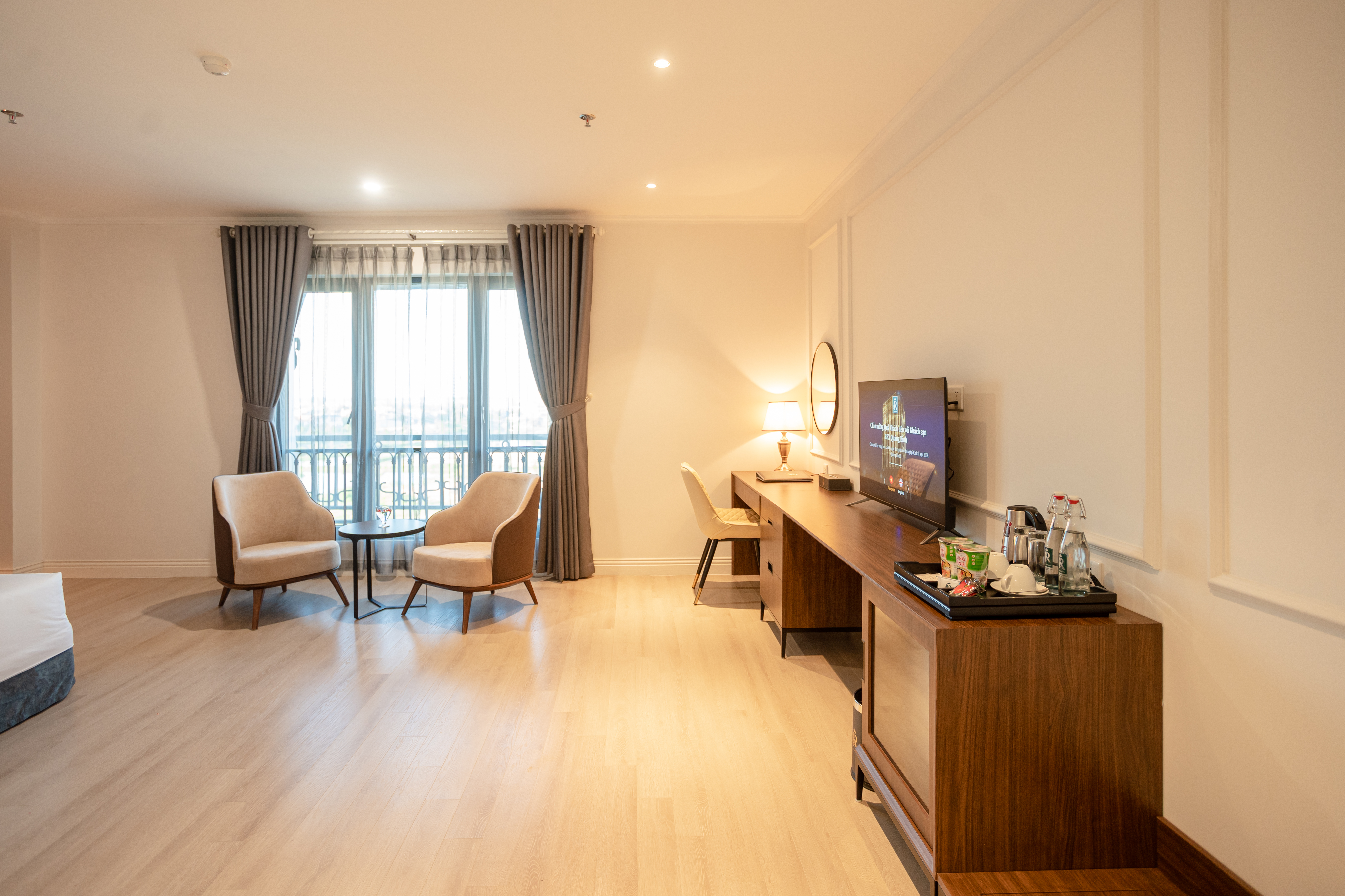 Double Deluxe King Bed