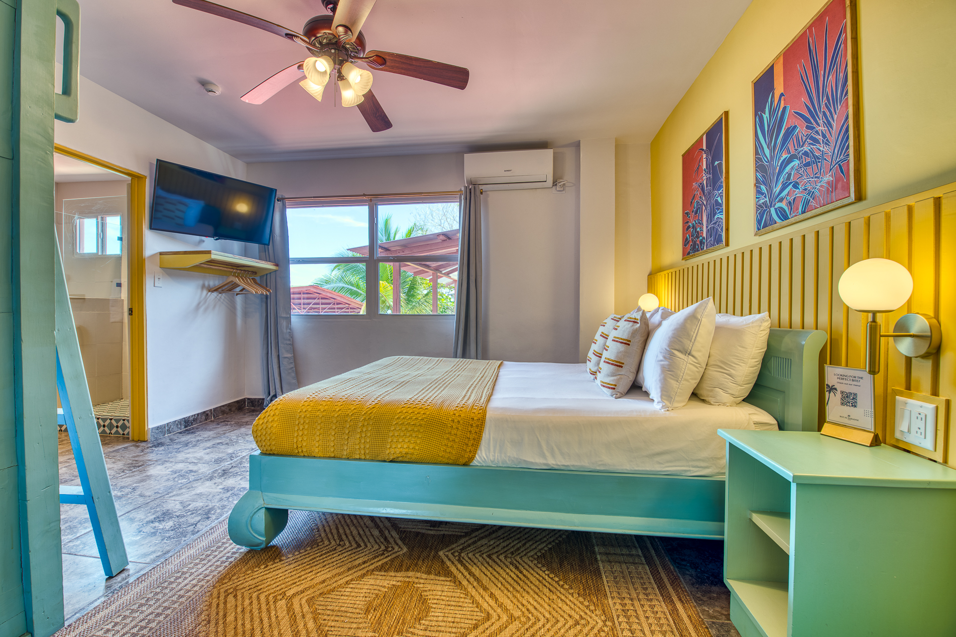 Family Room Queen Size Bed