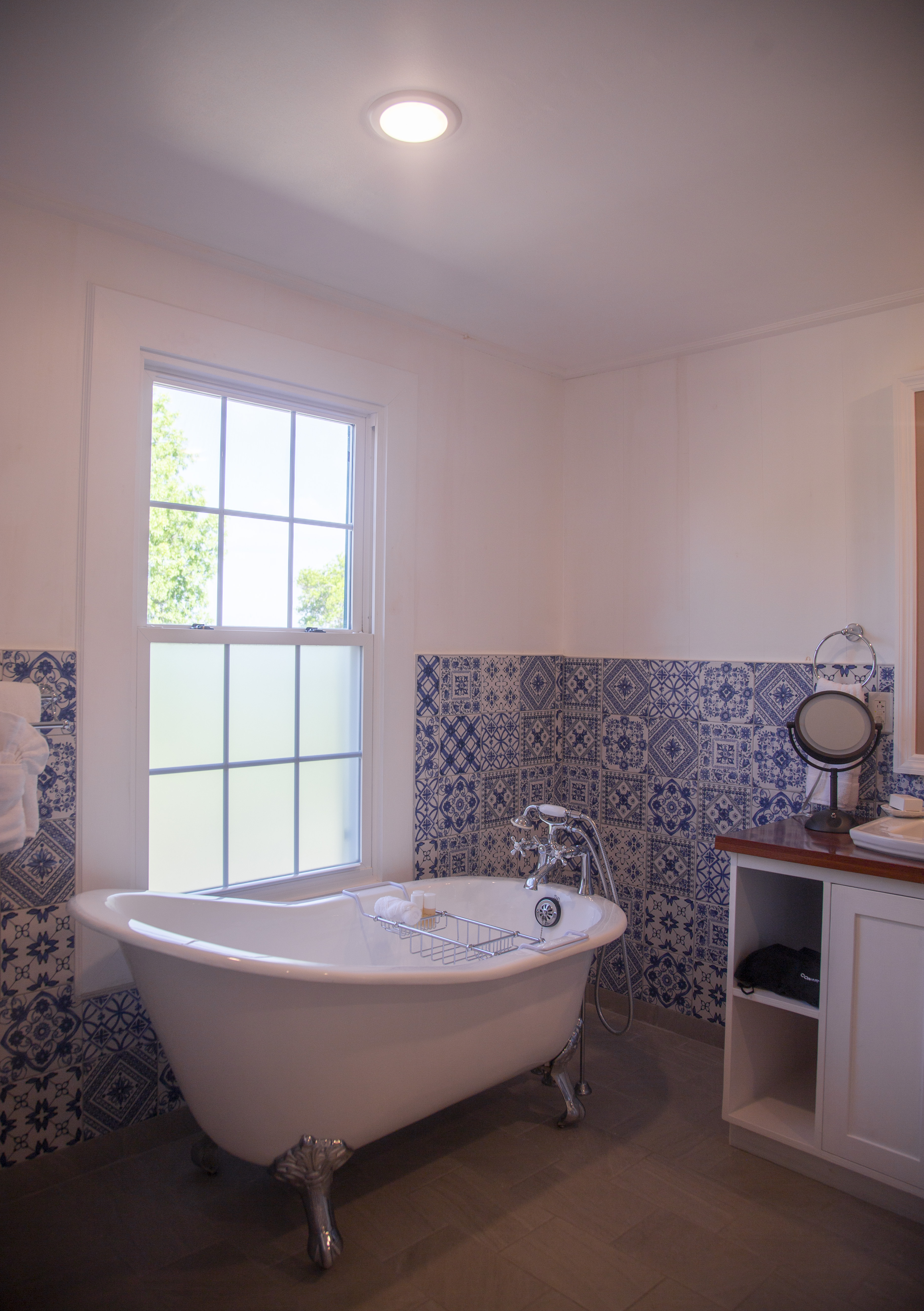 Double Deluxe One Bed