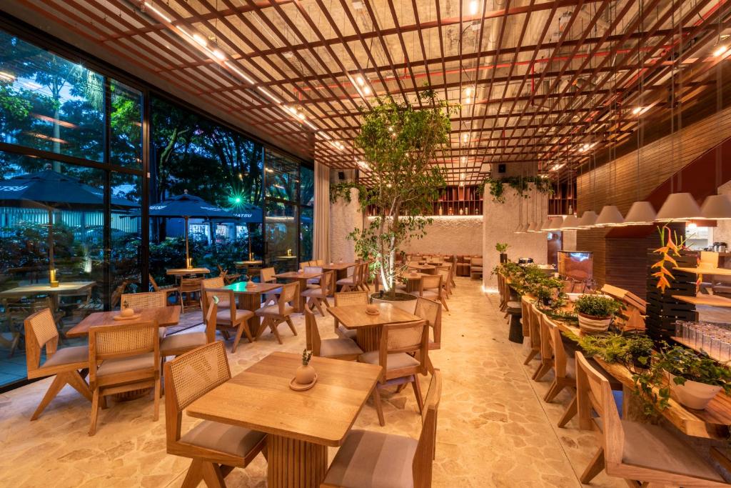 Double Superior King Bed