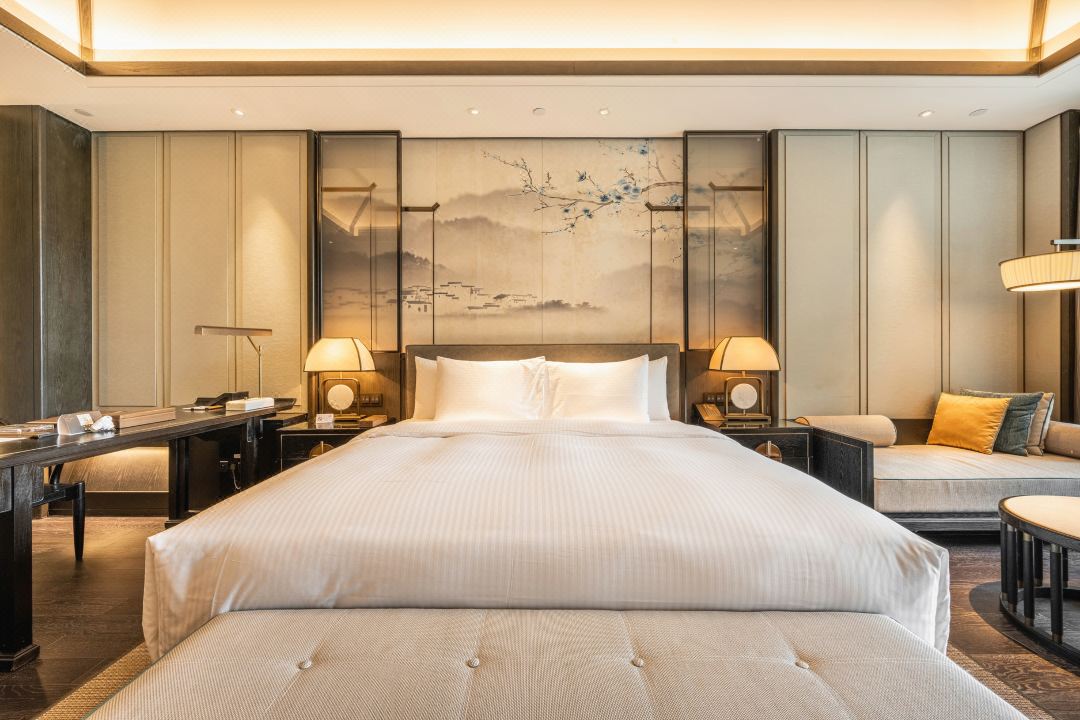 Double Deluxe with Views