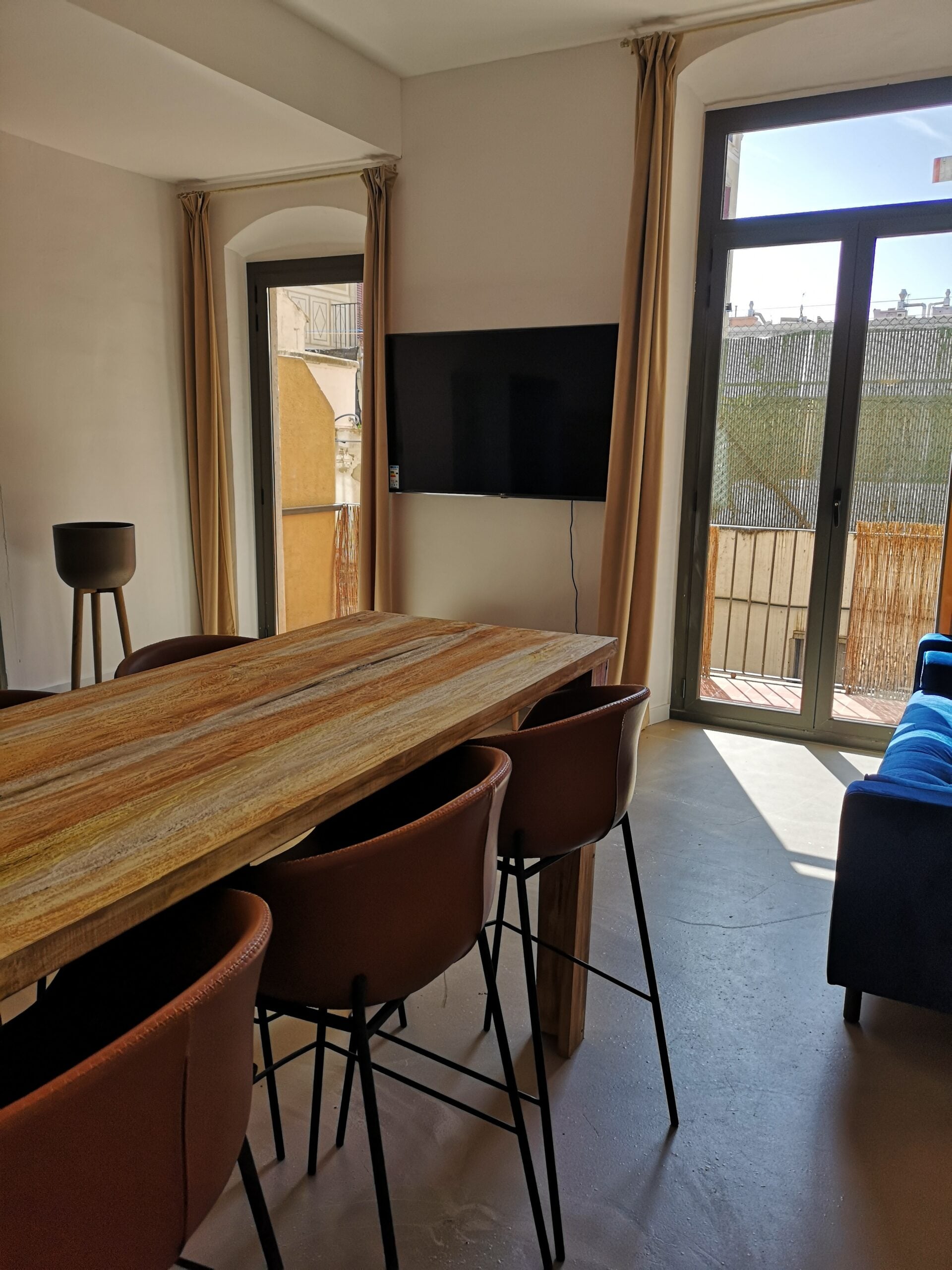 Apartment Capacity 8