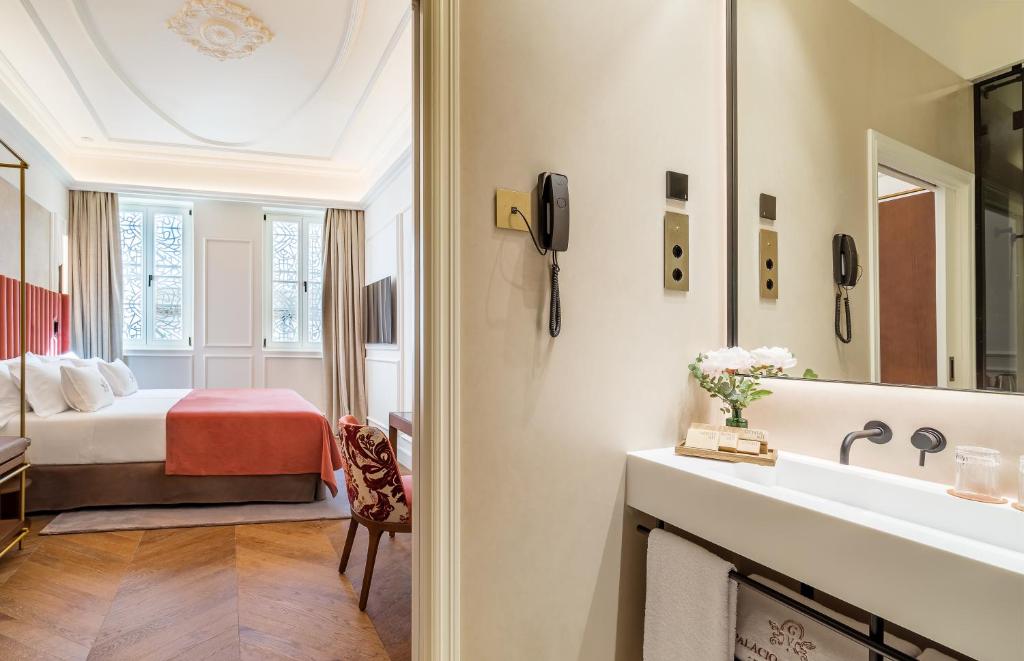 Family Room Connecting Room