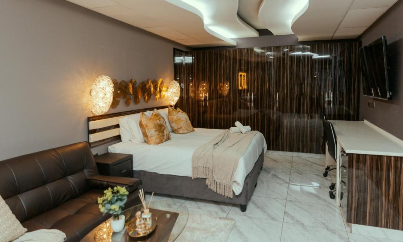 Double Deluxe King Bed