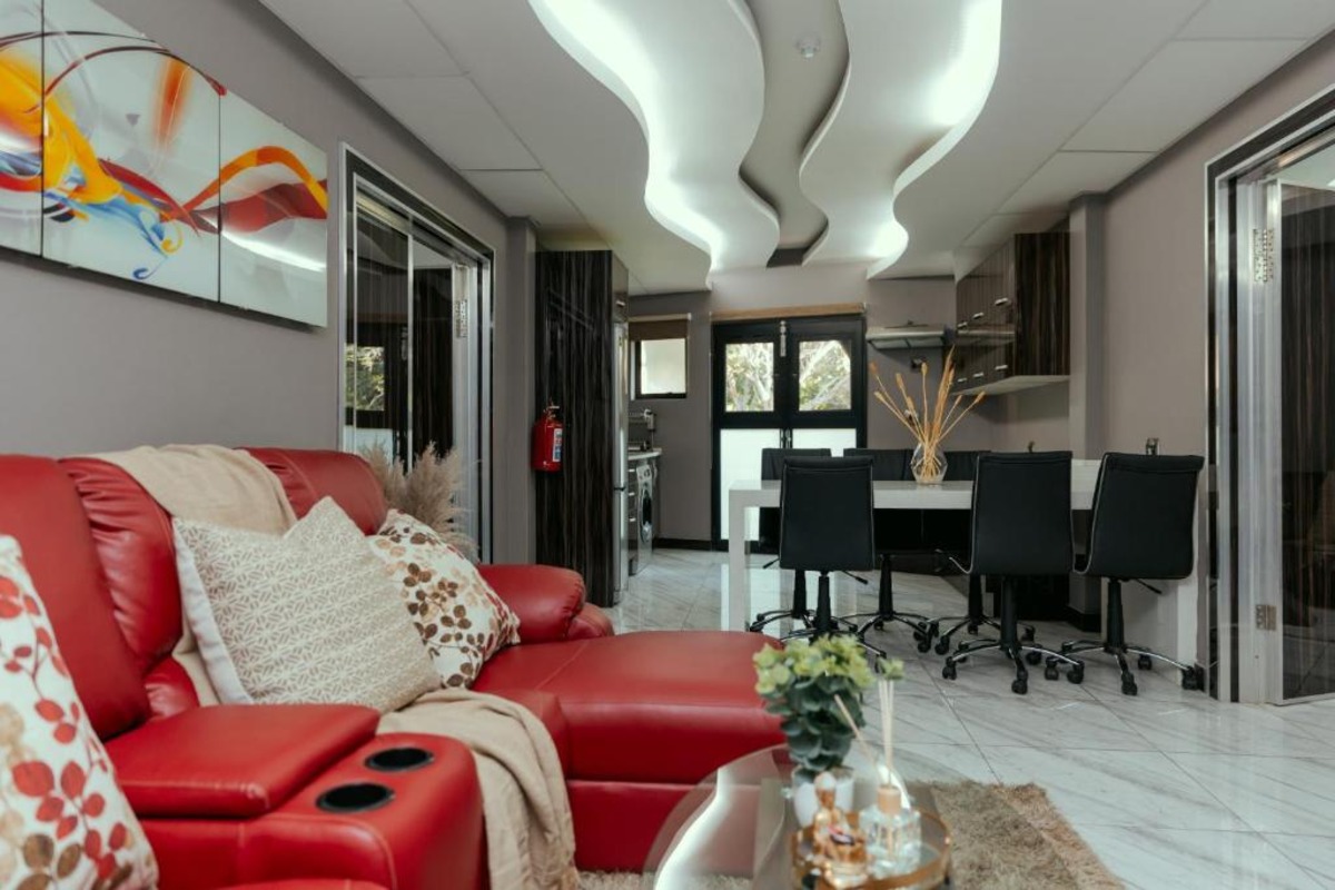 Quadruple Executive King Bed