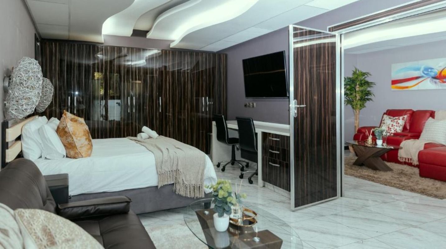 Quadruple Executive King Bed