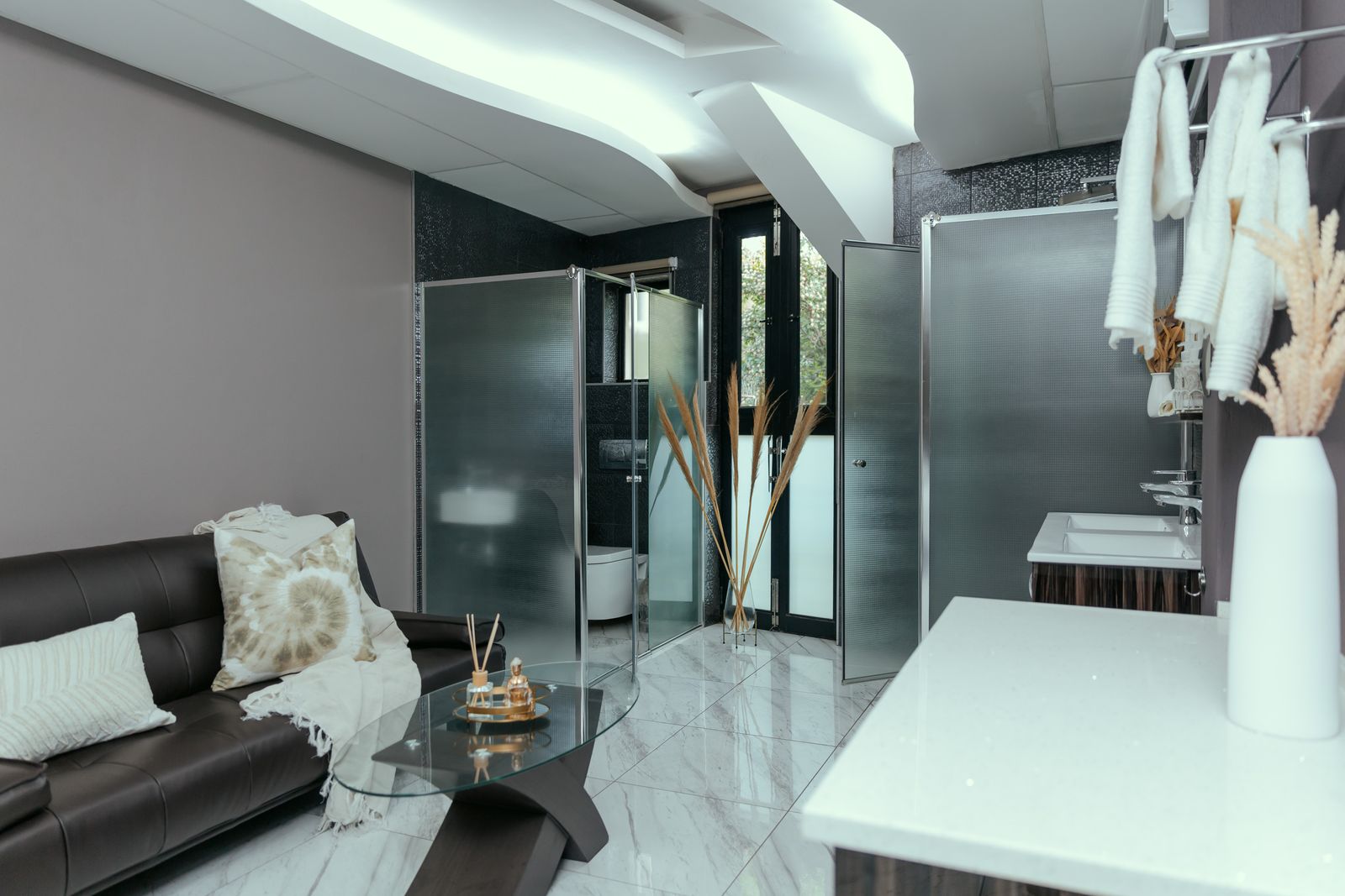 Double Deluxe King Bed