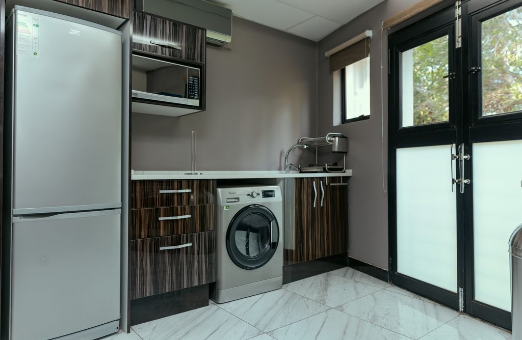 Quadruple Executive King Bed