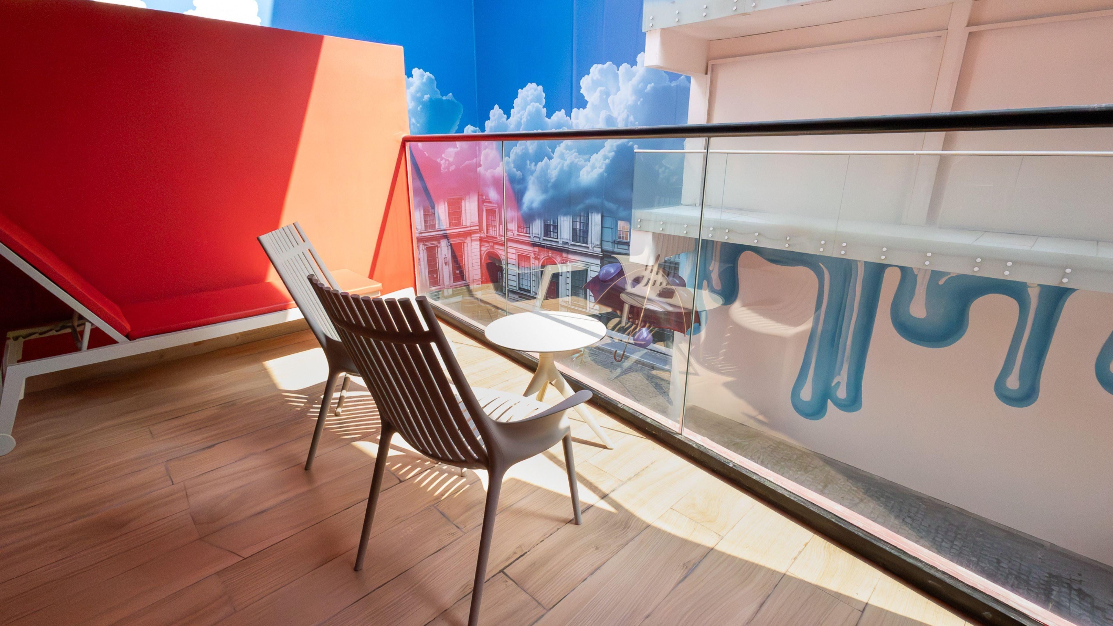 Twin Premium with Views