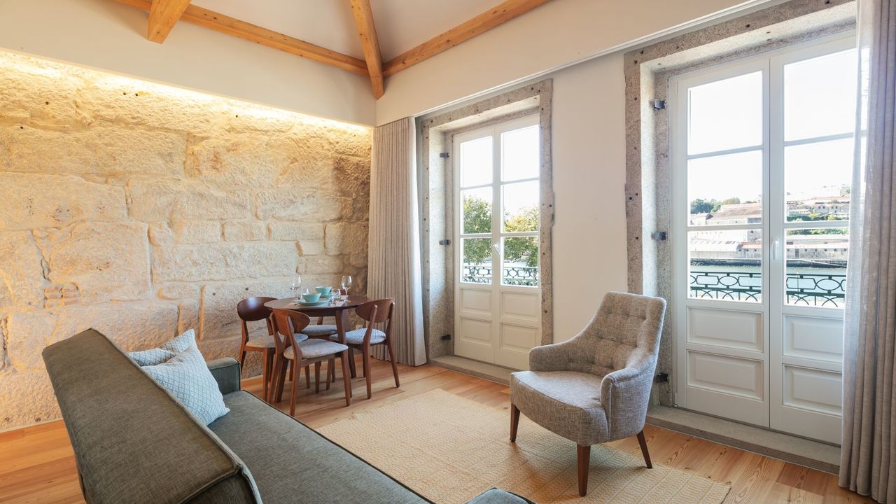 Apartment One Bedroom with Views