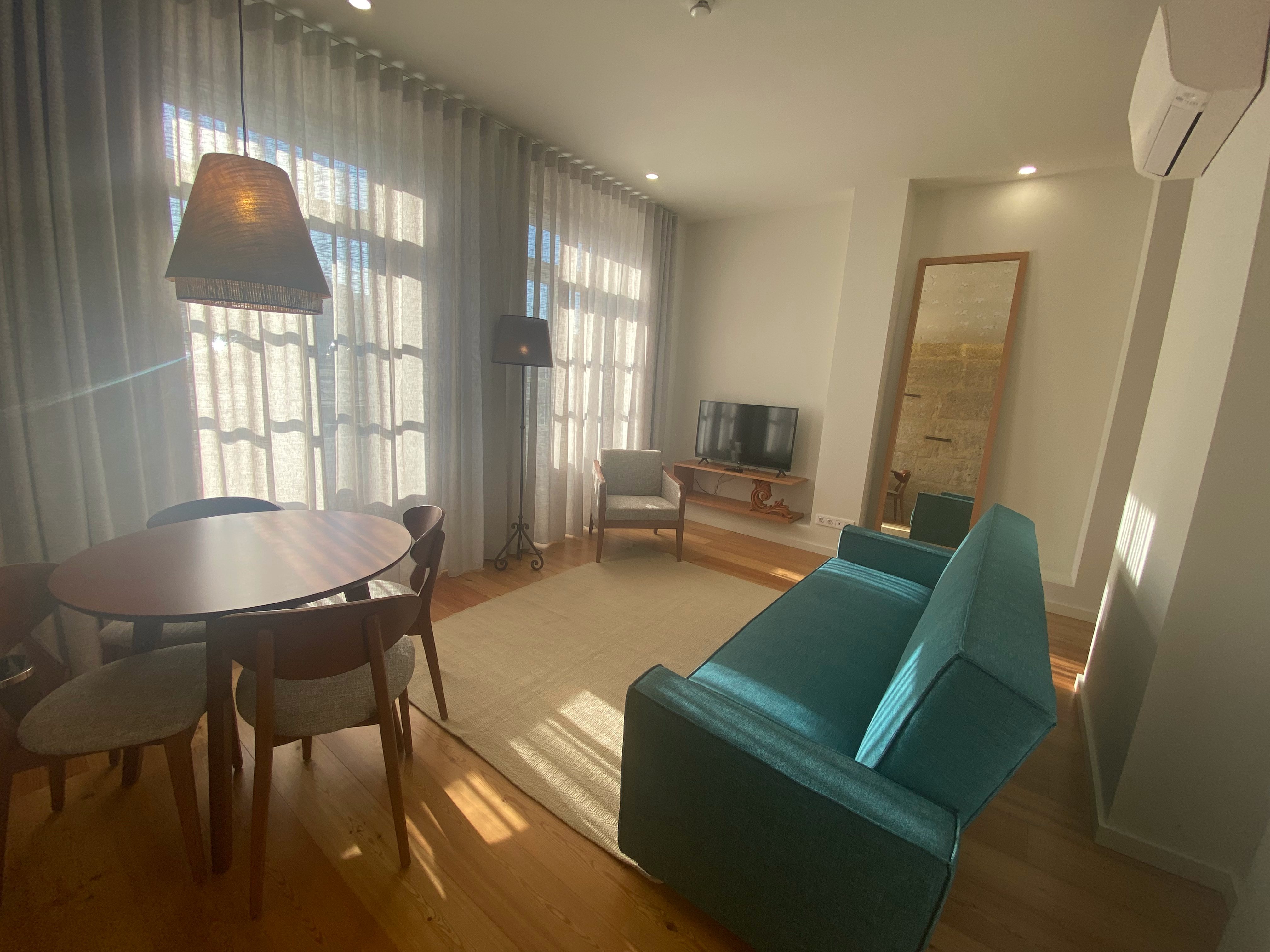 Apartment One Bedroom with Views