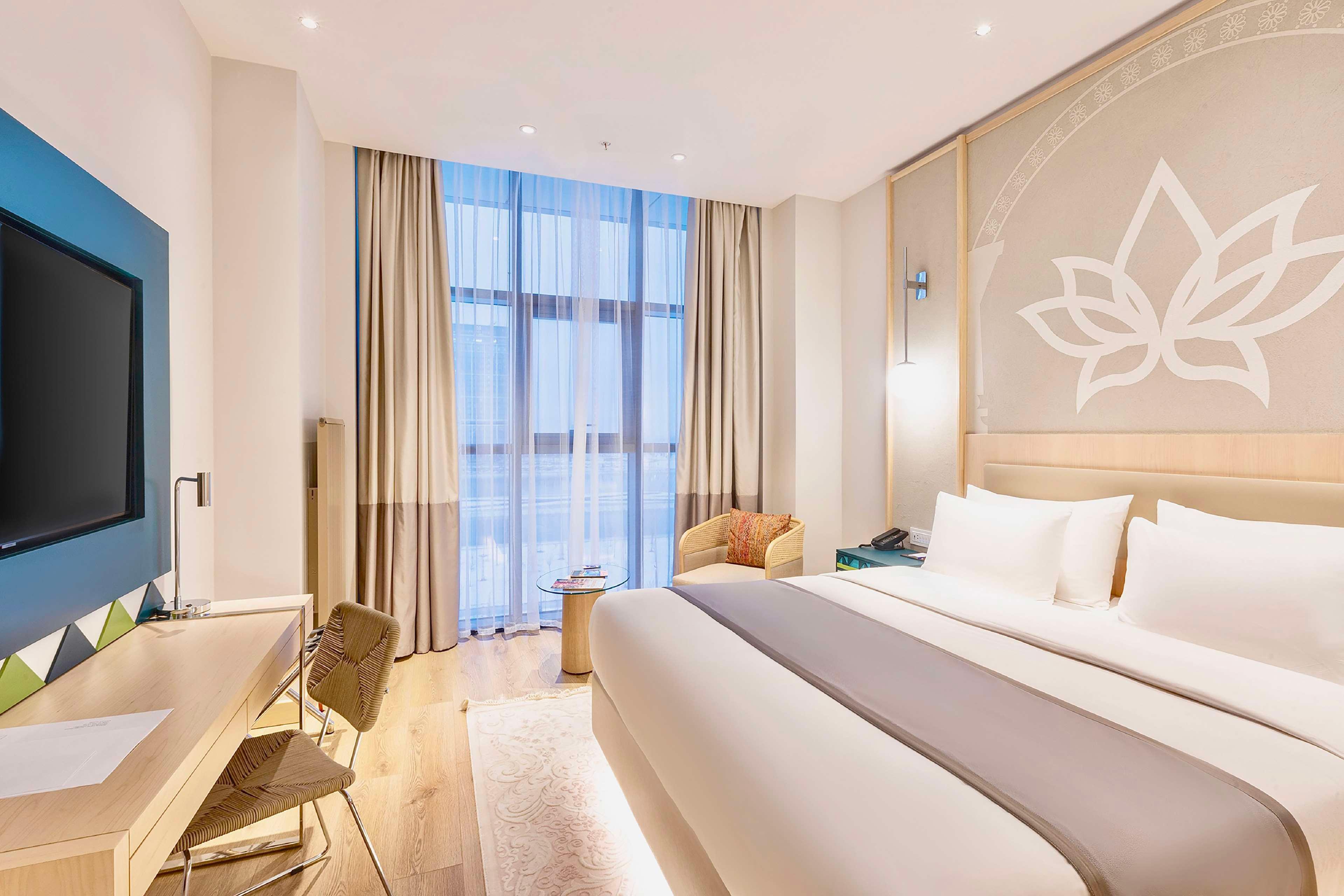 Double King Size Bed