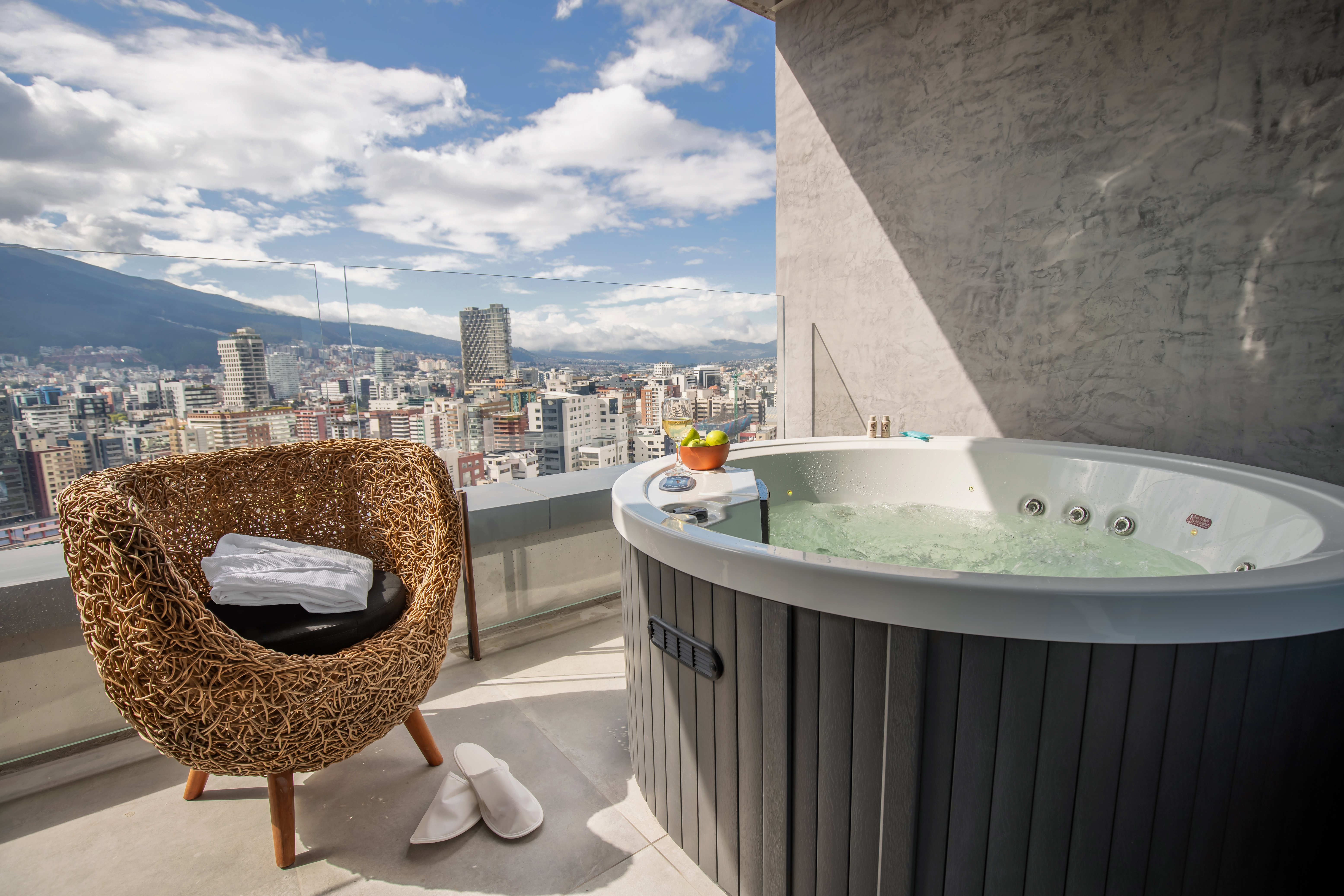 Suite King Bed with Jacuzzi