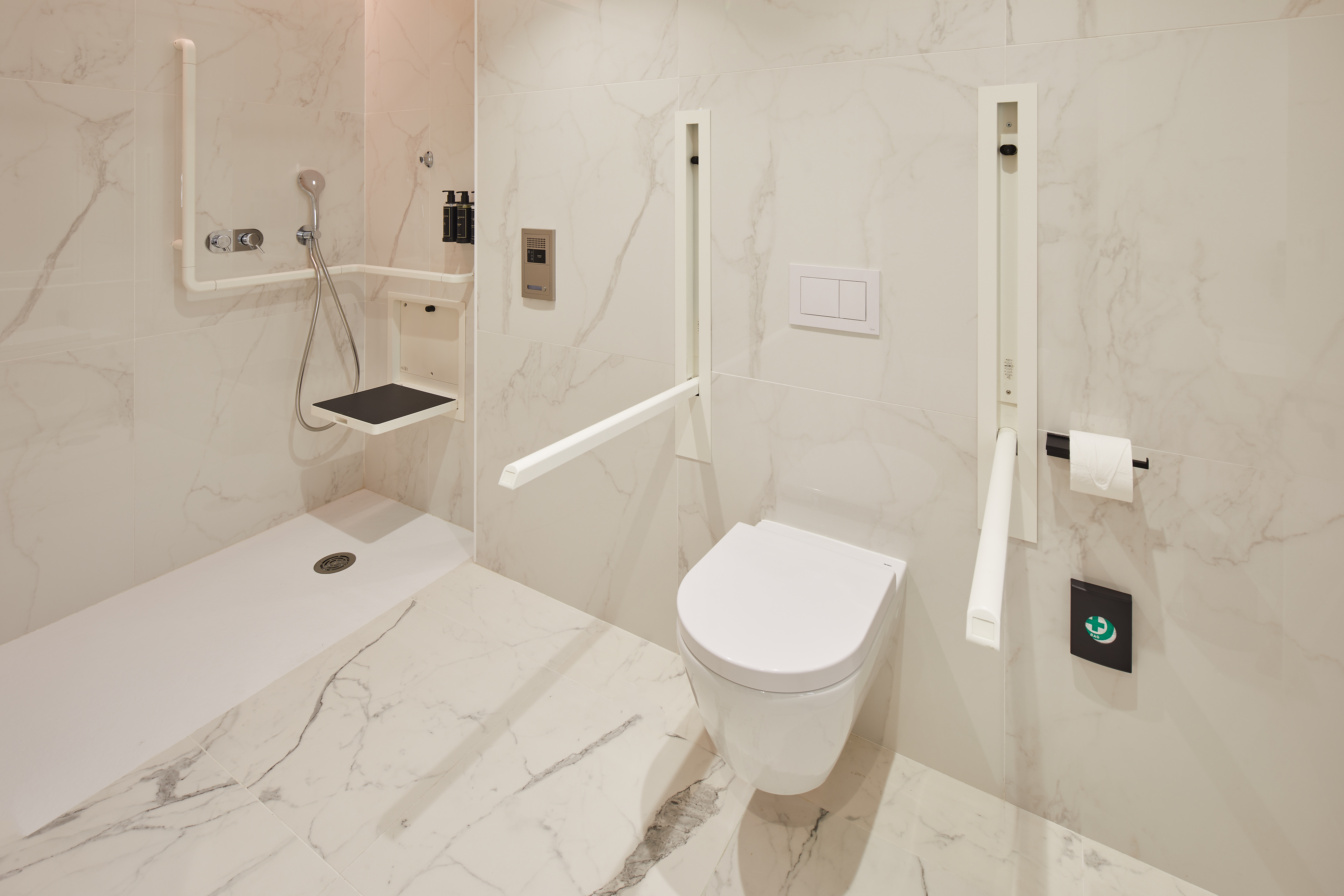 Double Accessible-queen Size Bed