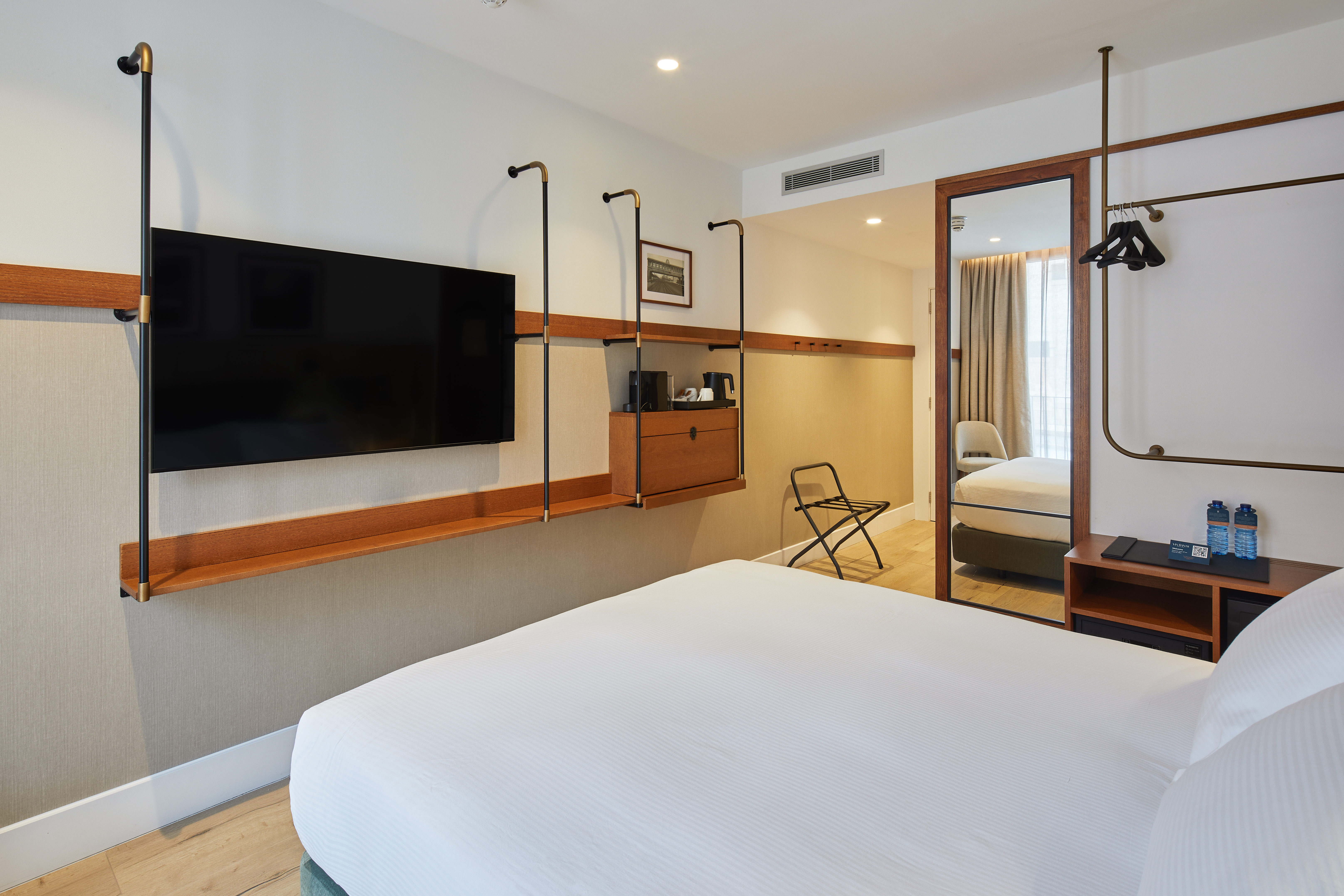 Double Accessible-queen Size Bed