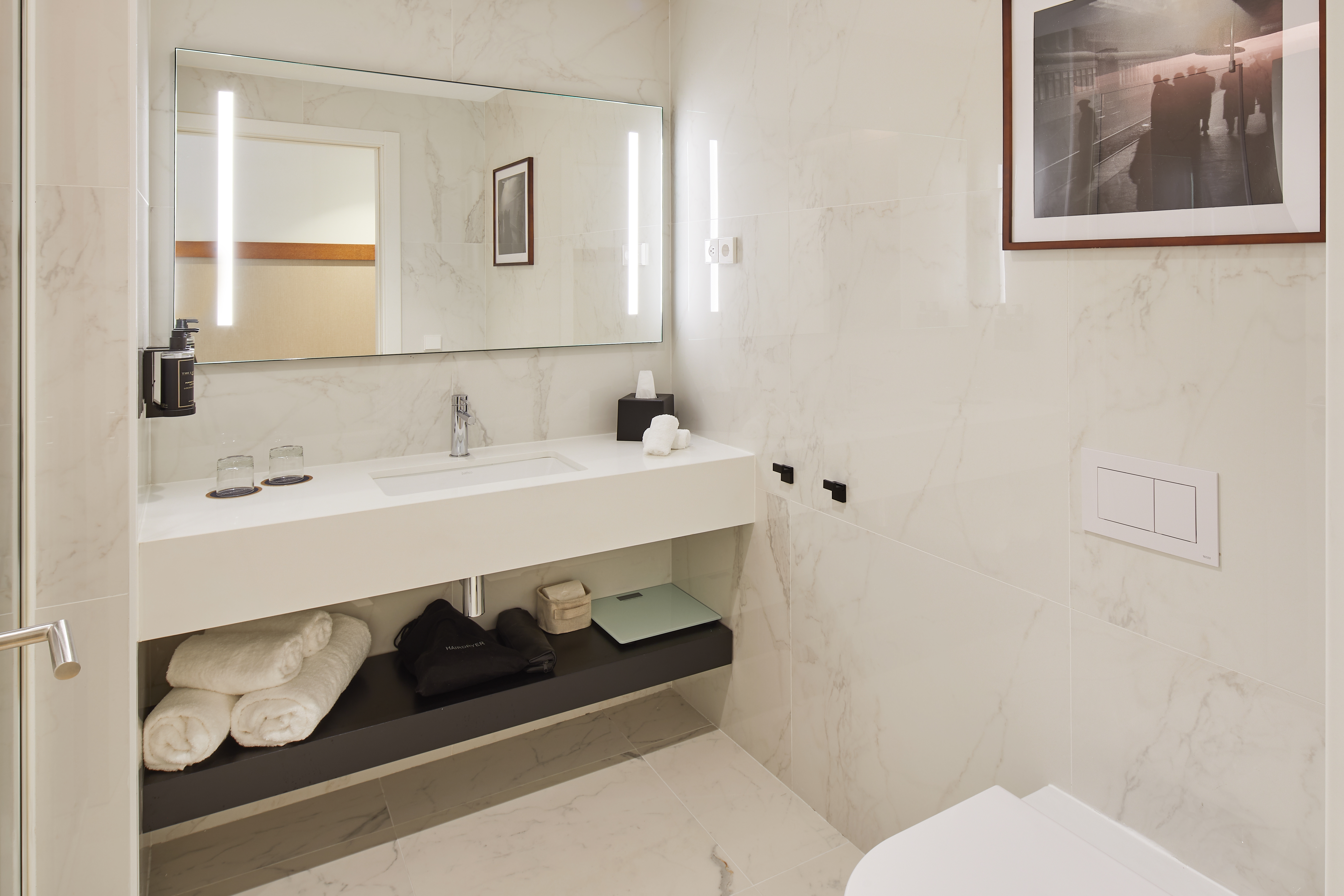 Double Superior King Bed