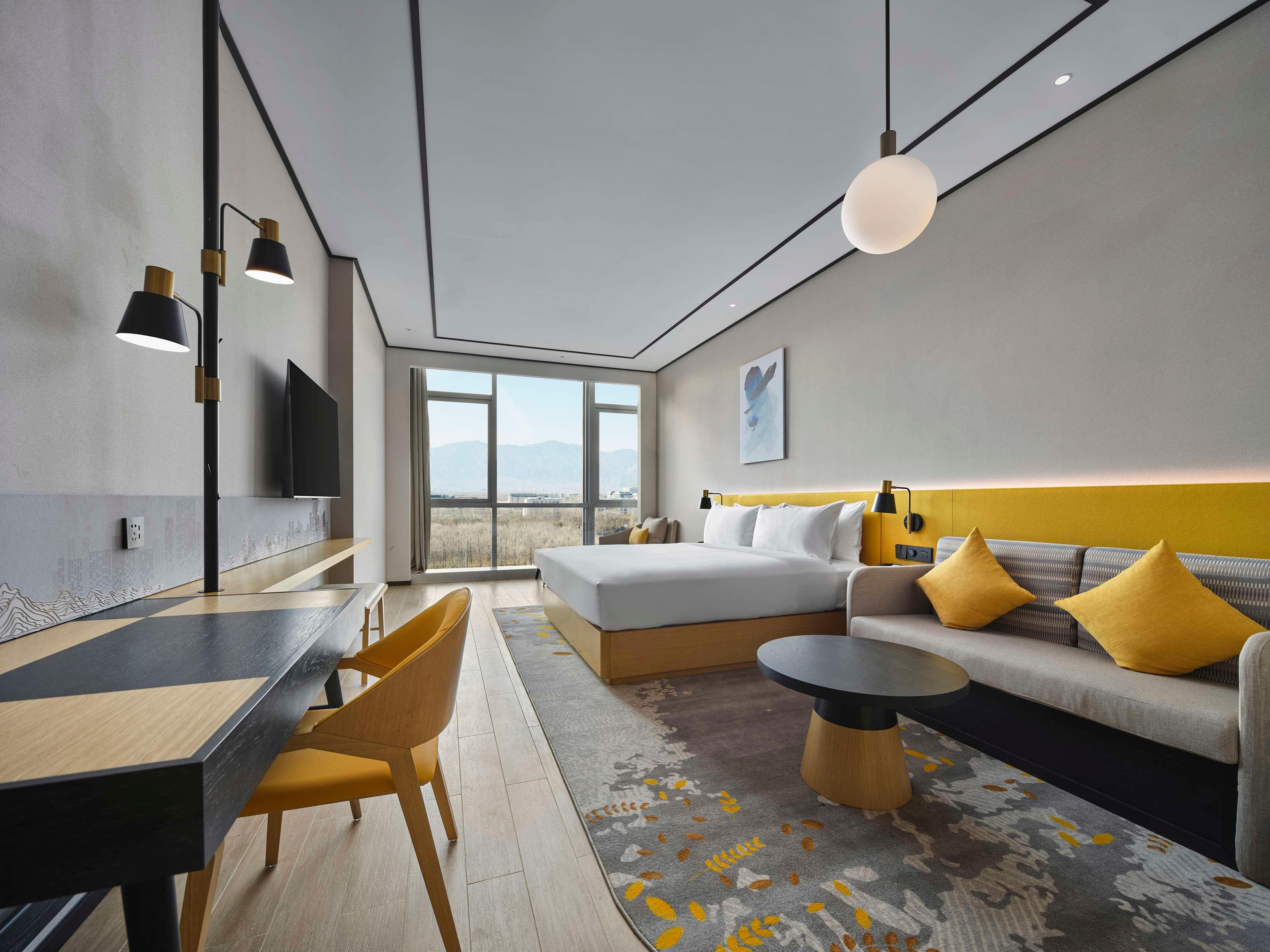 Double Accessible King Size Bed