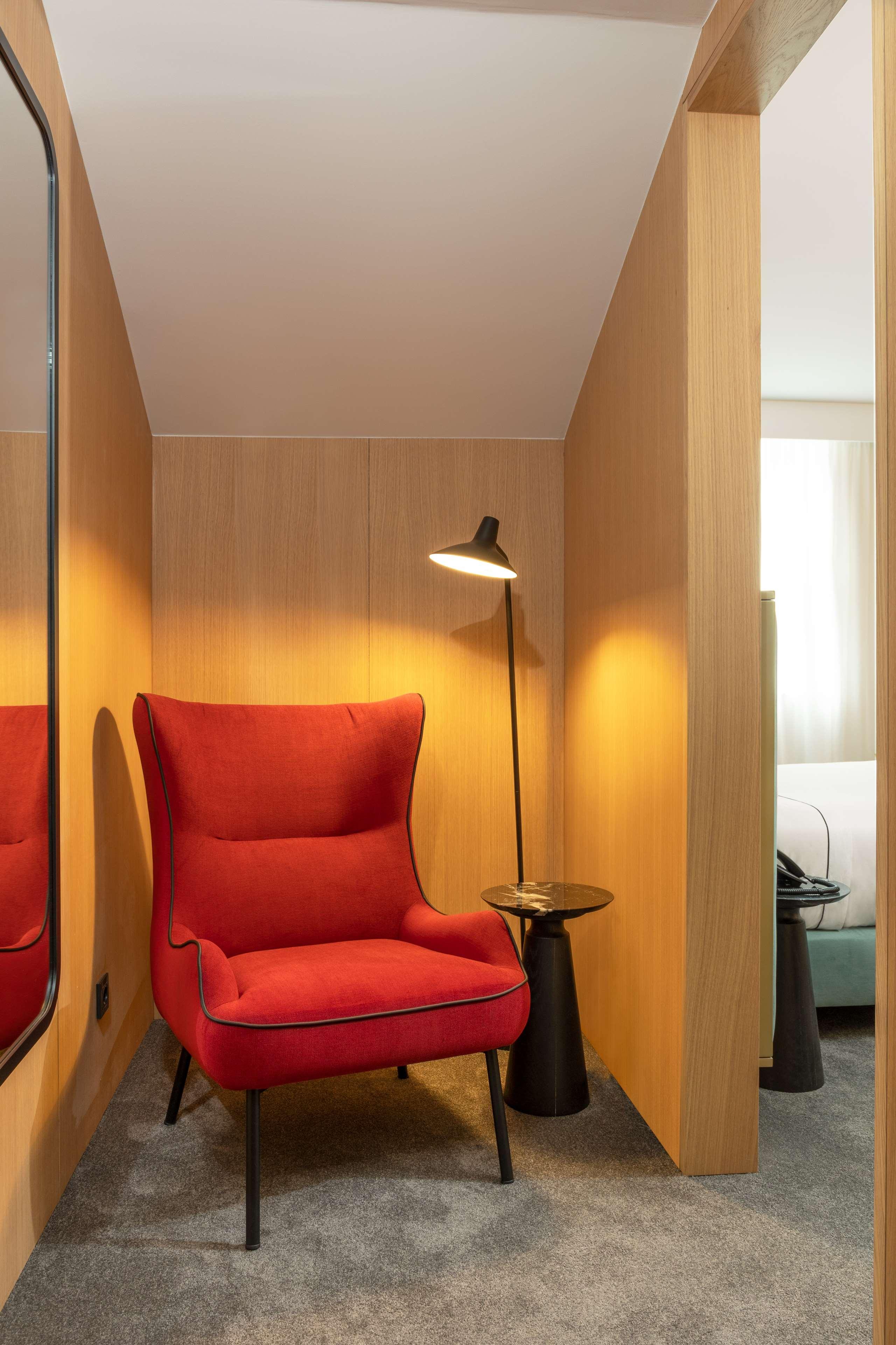 Room Guest Room Queen Bed