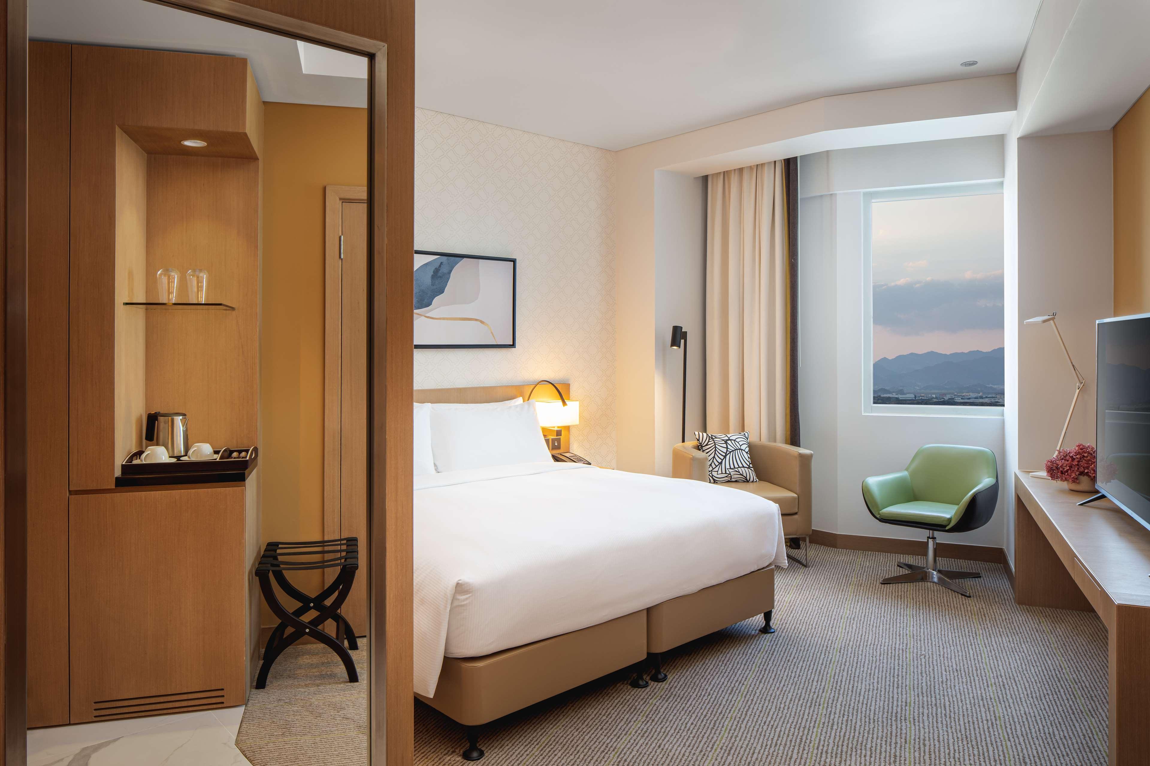 Double Accessible King Size Bed