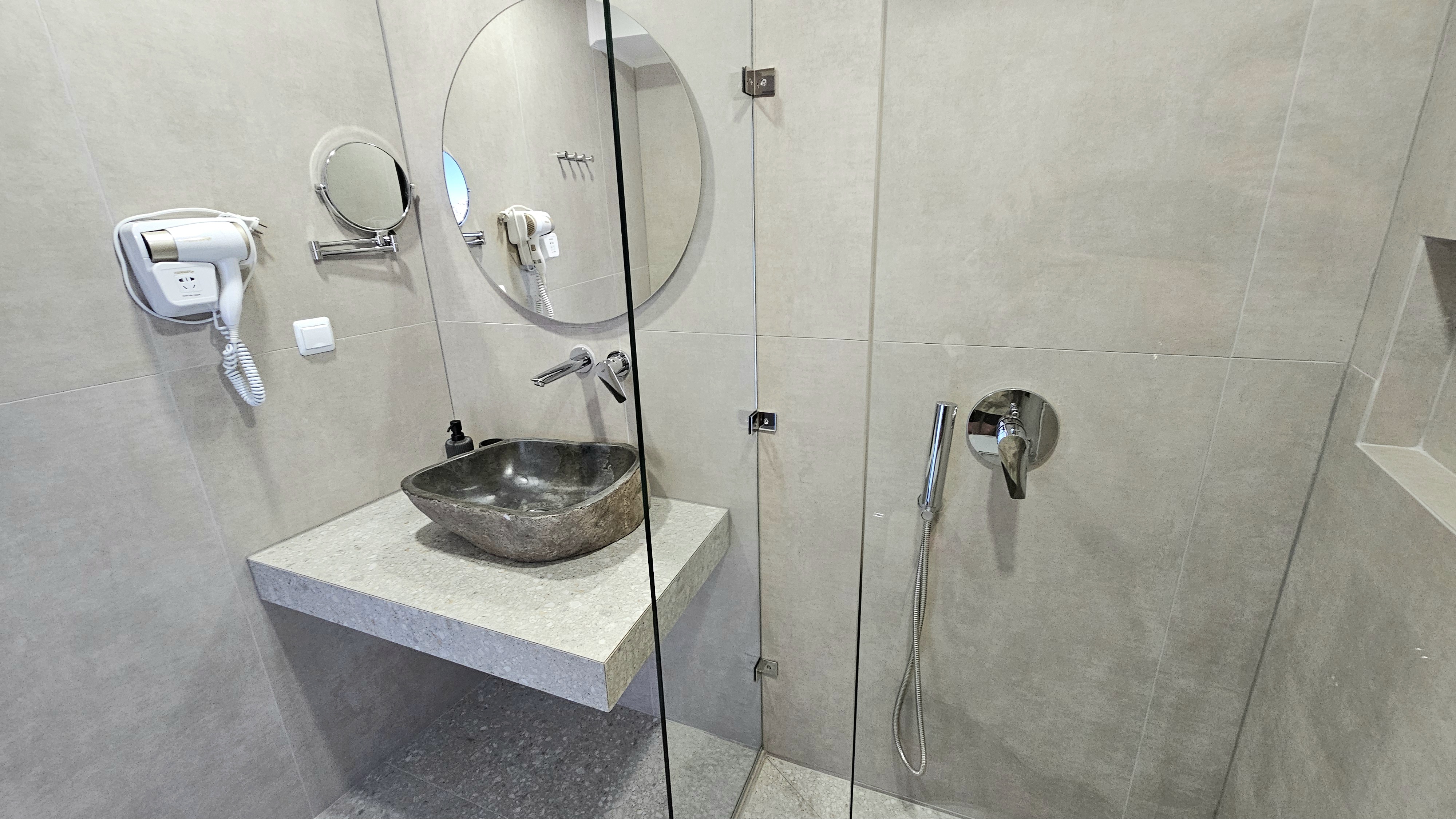 Junior Suite Side Sea View