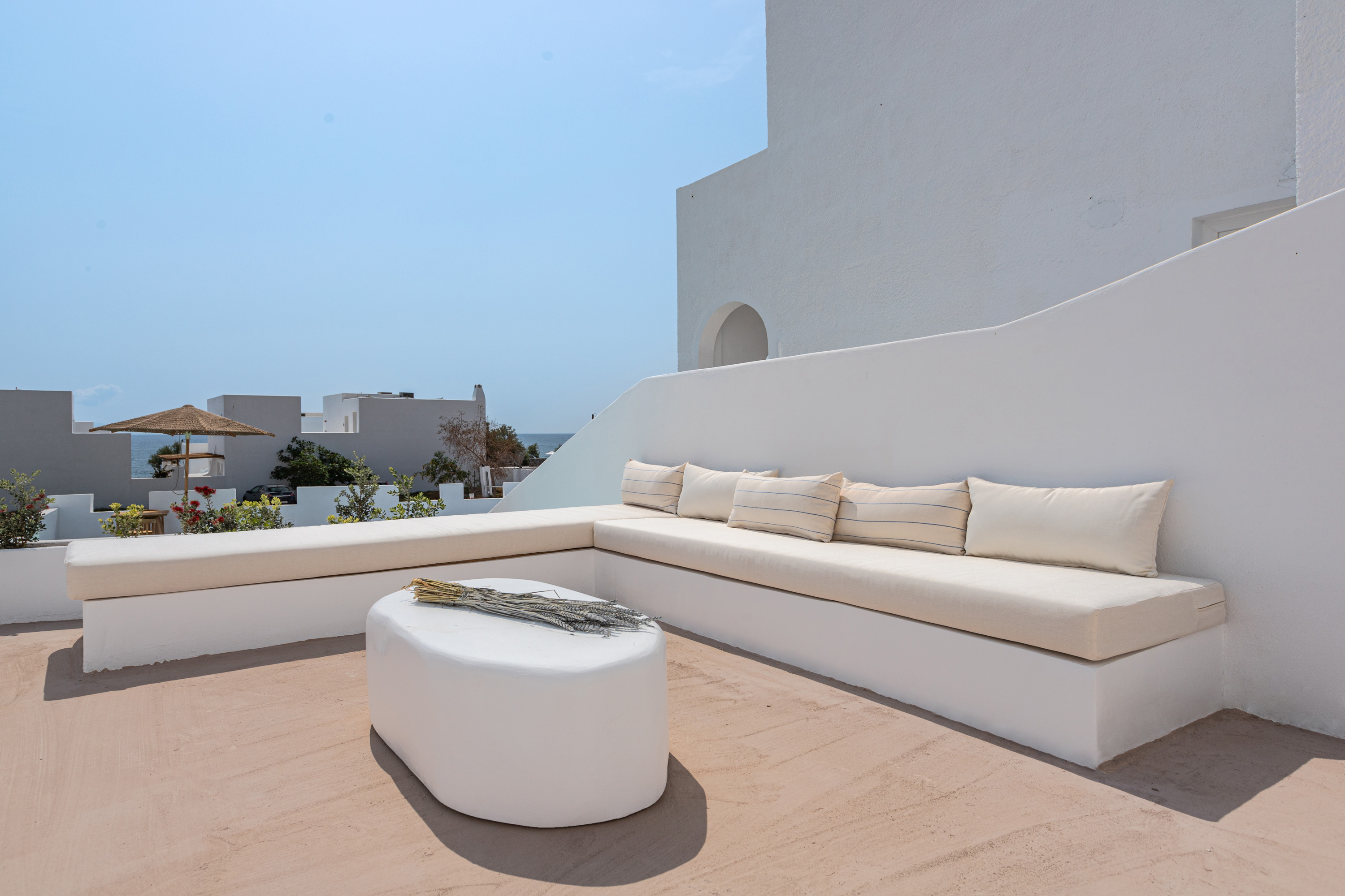 Family Room Two Queen Beds Pool View