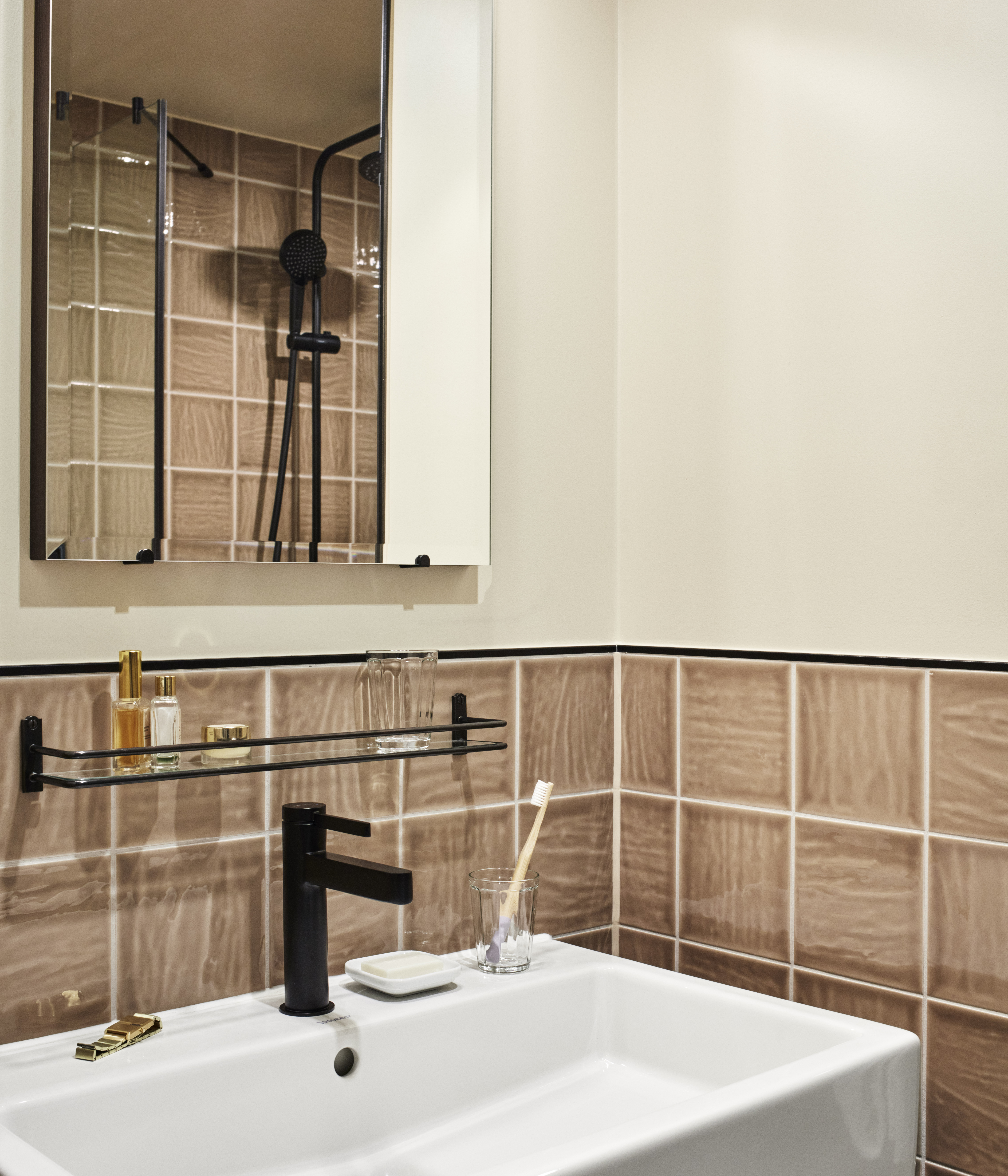 Double Deluxe One Bed