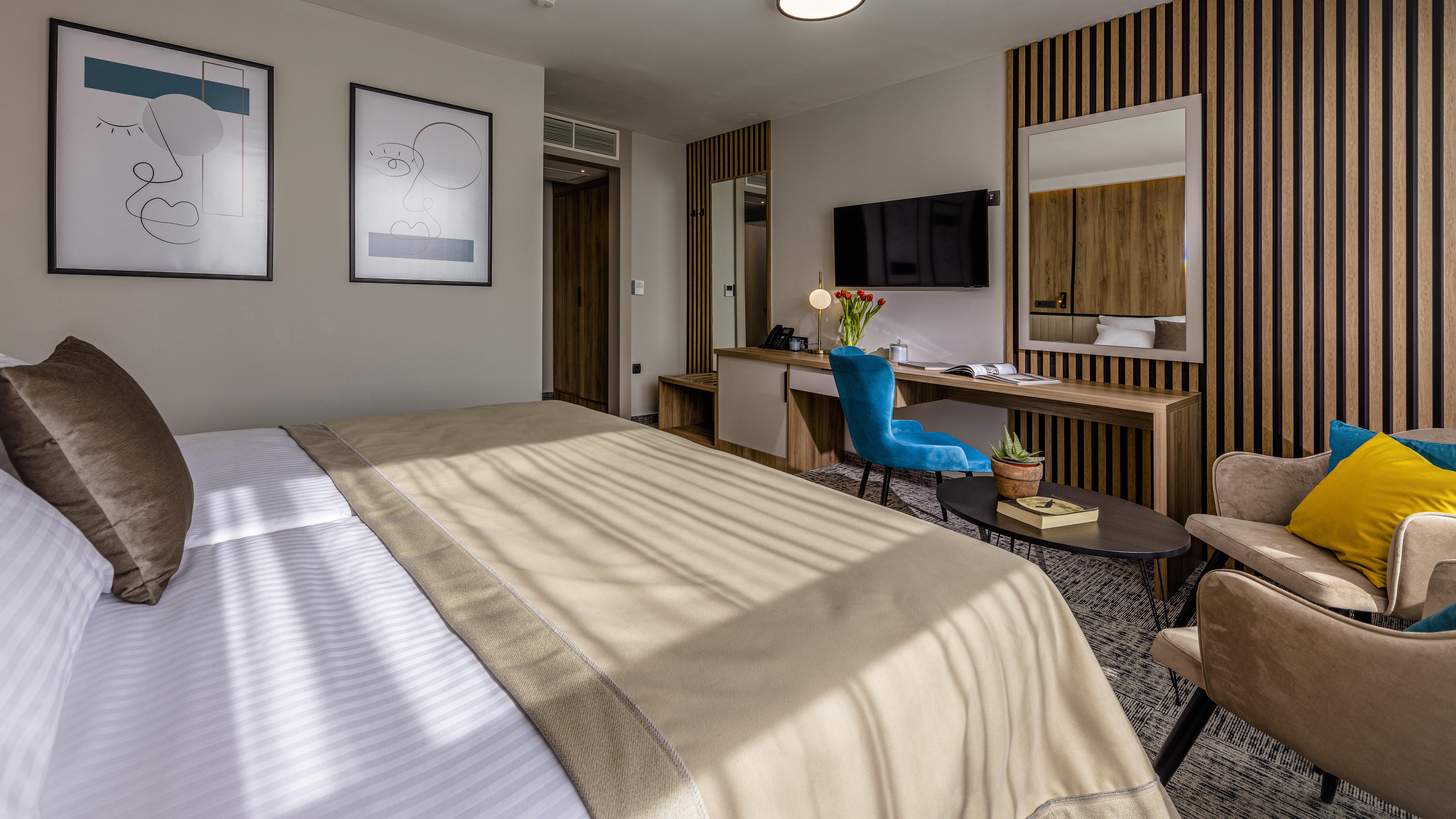 Double Single Superior