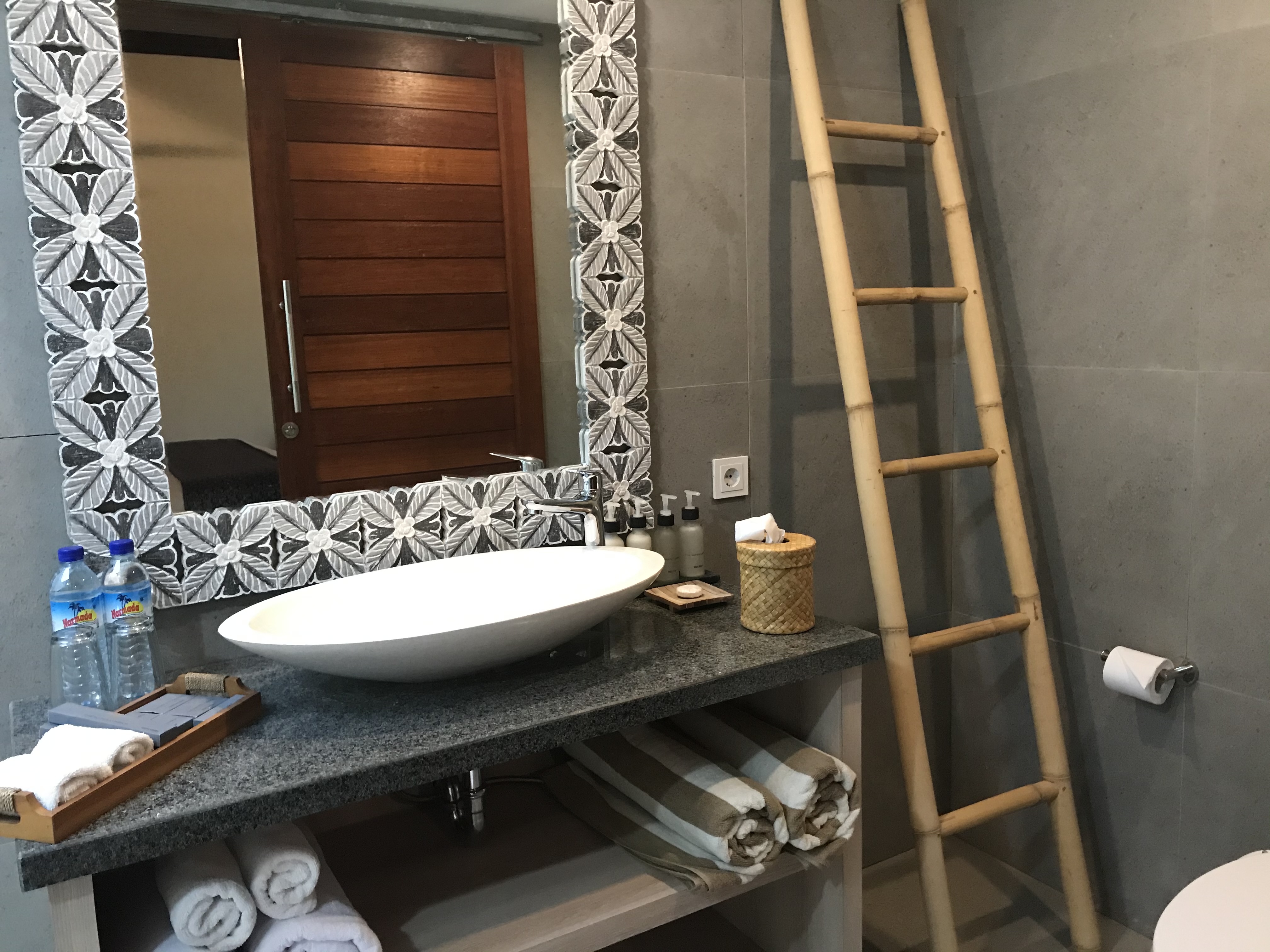 Double Deluxe Pool View