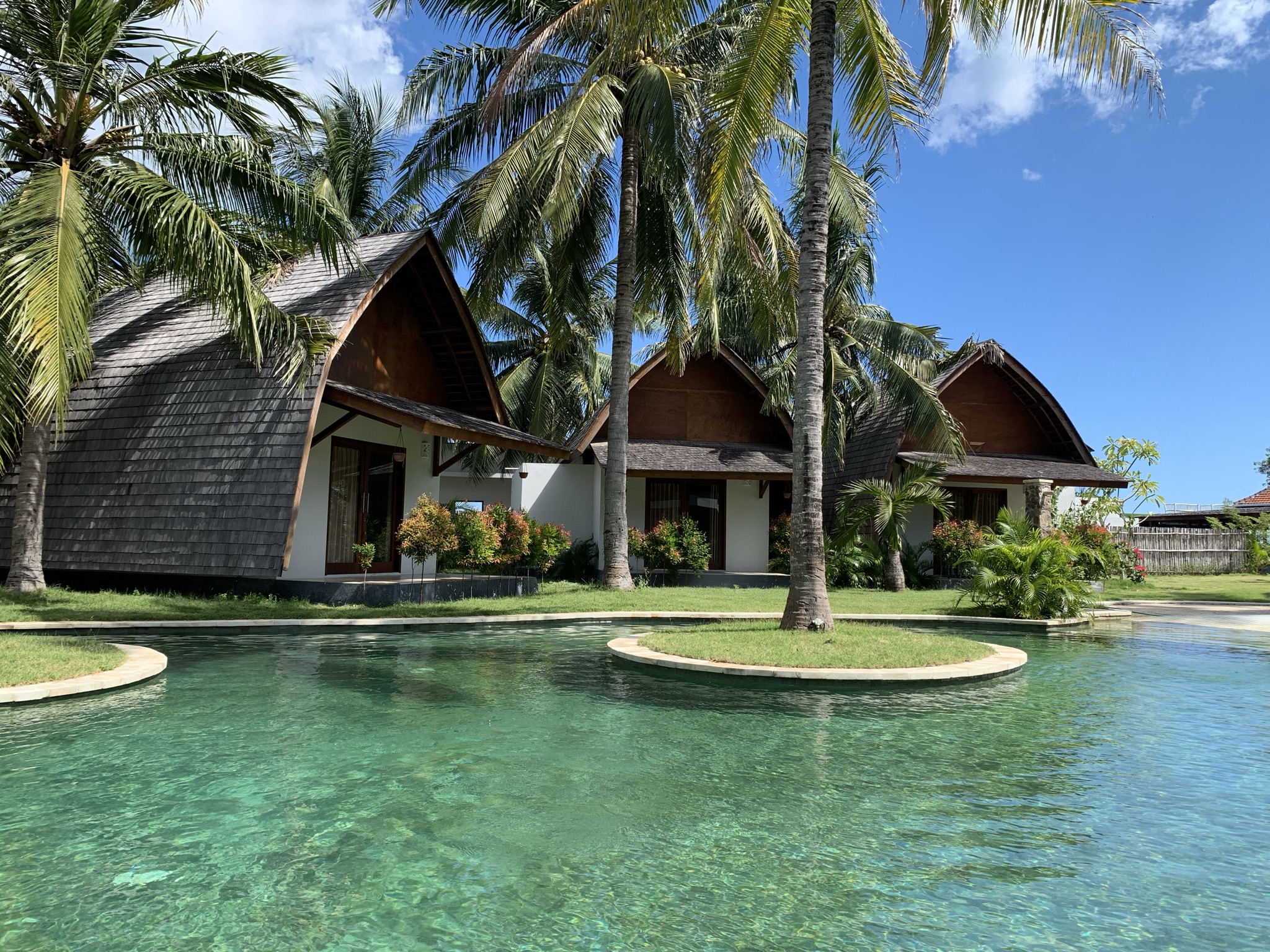 Double Deluxe Pool View