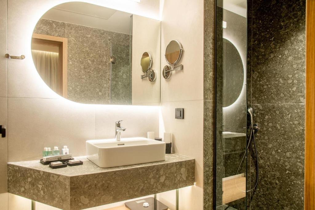 Double Single Garden View